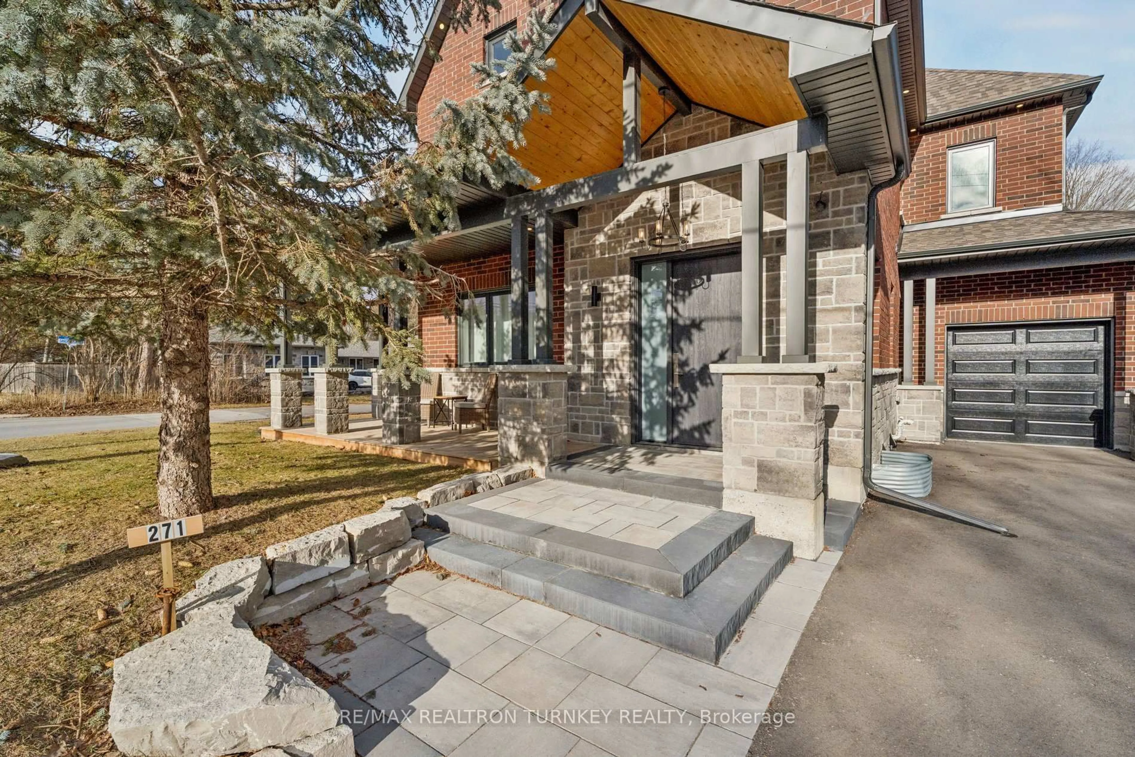 Unknown for 271 Main St, Uxbridge Ontario L9P 1R9