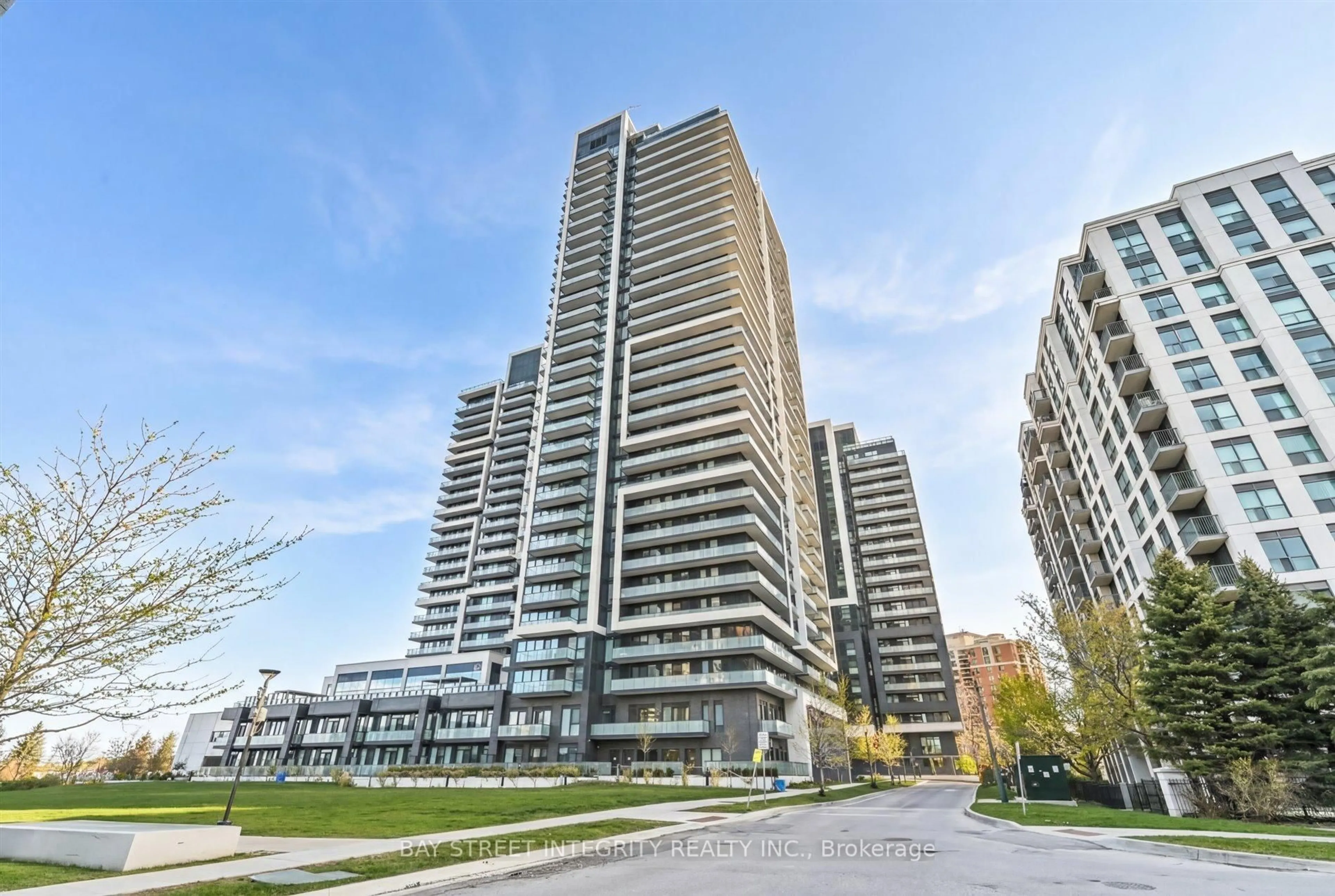 Unknown for 105 Oneida Cres #LPH05, Richmond Hill Ontario L4B 0H6