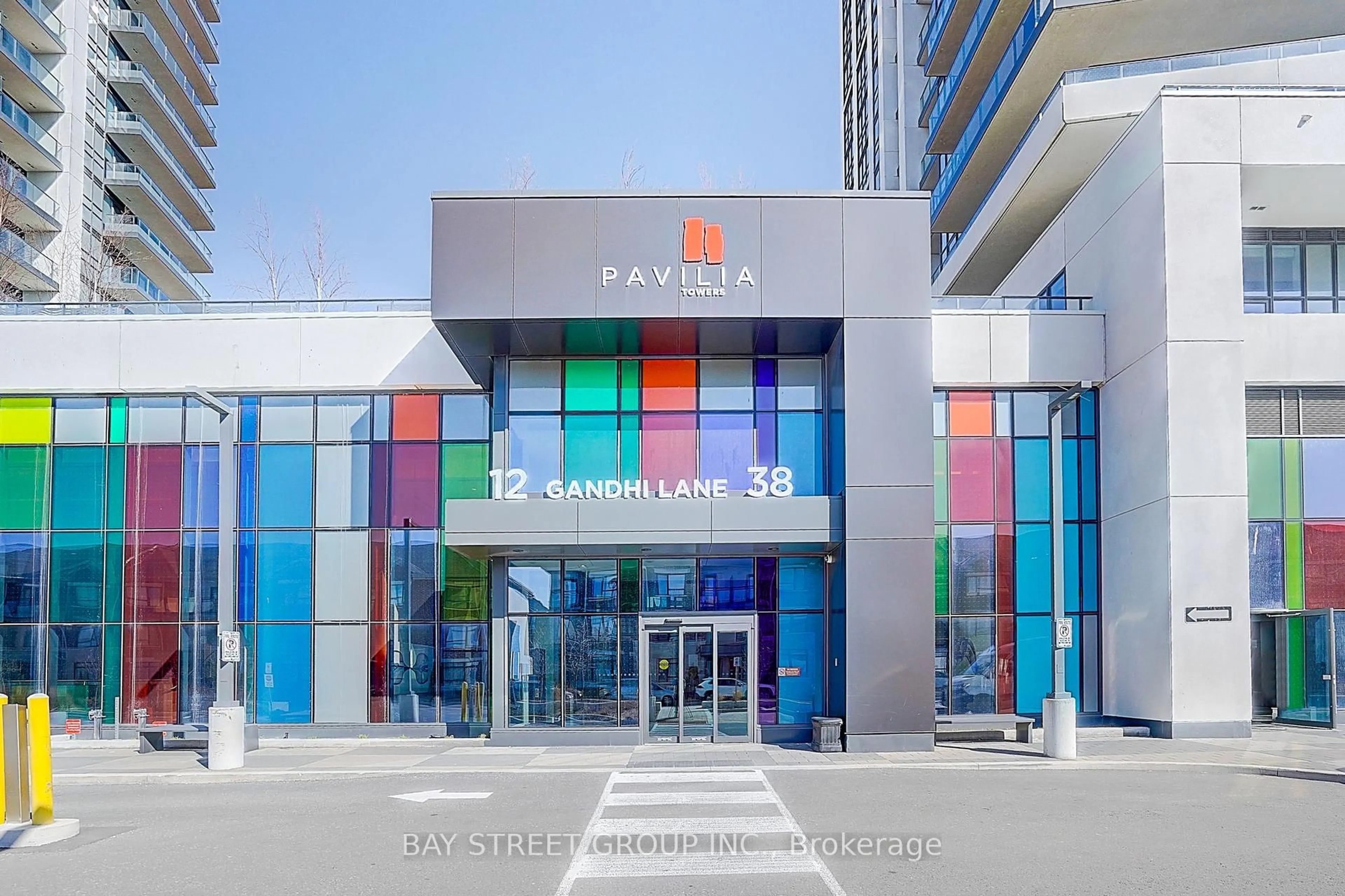 Indoor foyer for 12 Gandhi Lane #3703, Markham Ontario L3T 0G8