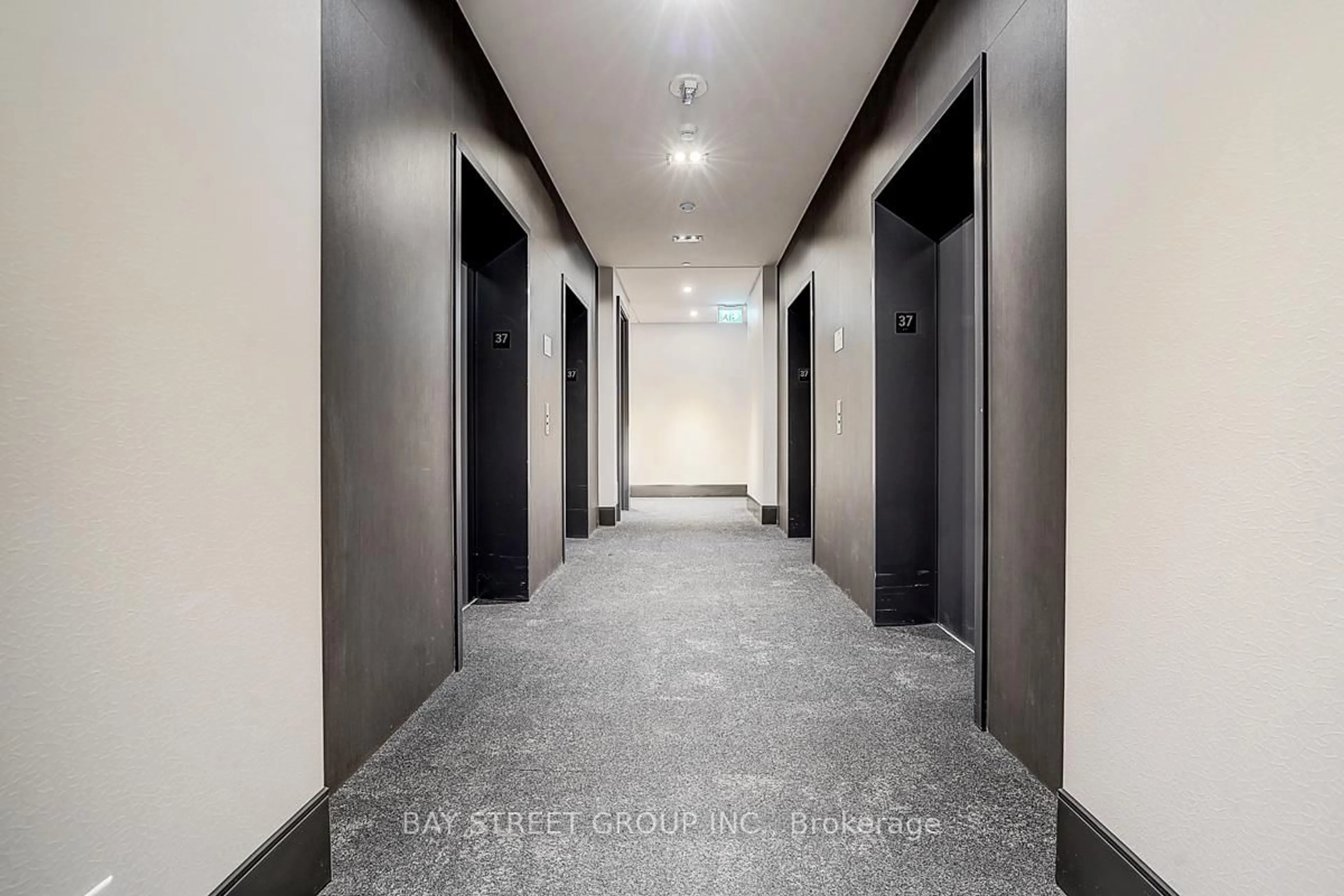 Indoor foyer for 12 Gandhi Lane #3703, Markham Ontario L3T 0G8