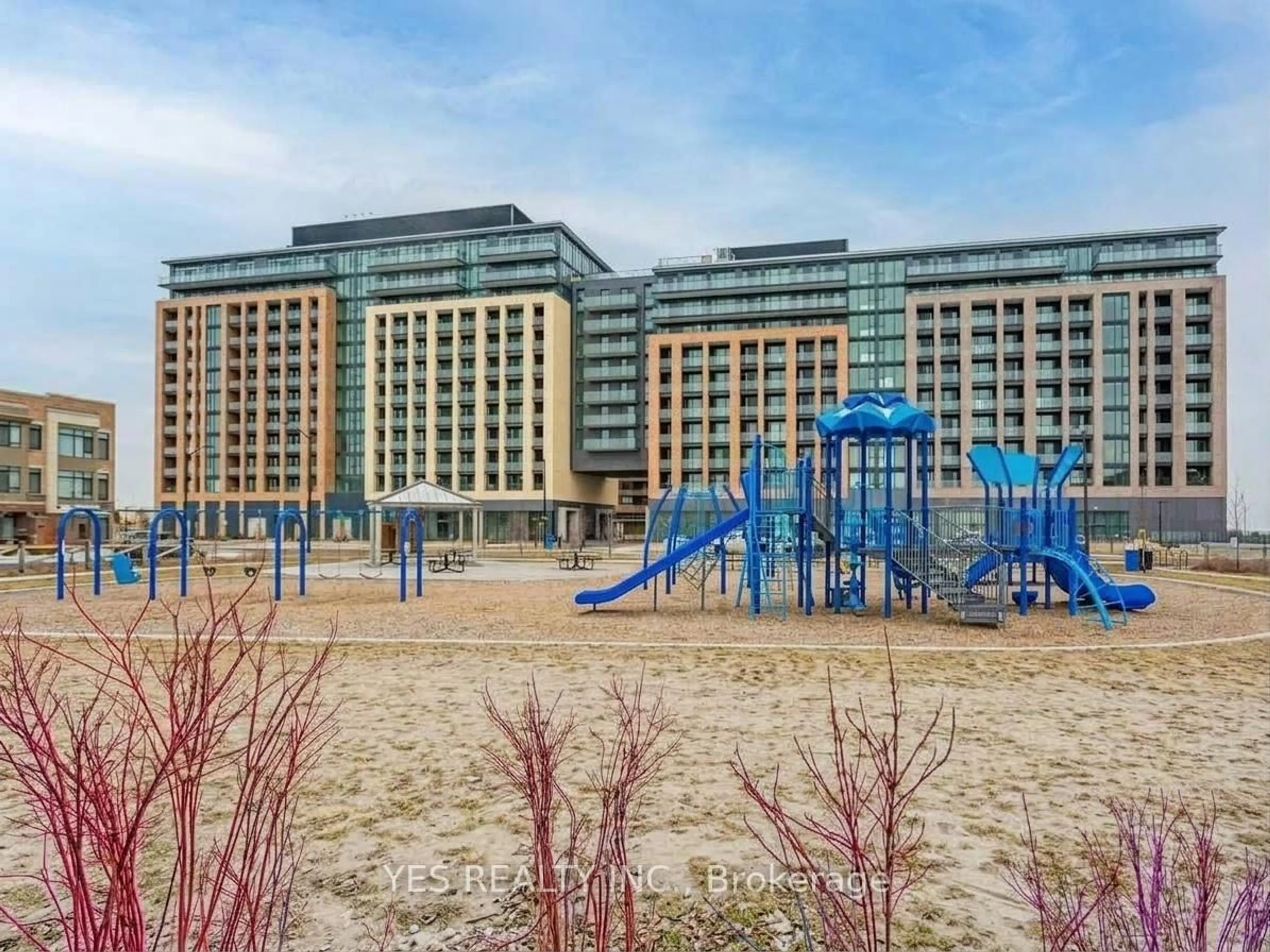 Unknown for 100 Eagle Rock Way #13, Vaughan Ontario L6A 5B9