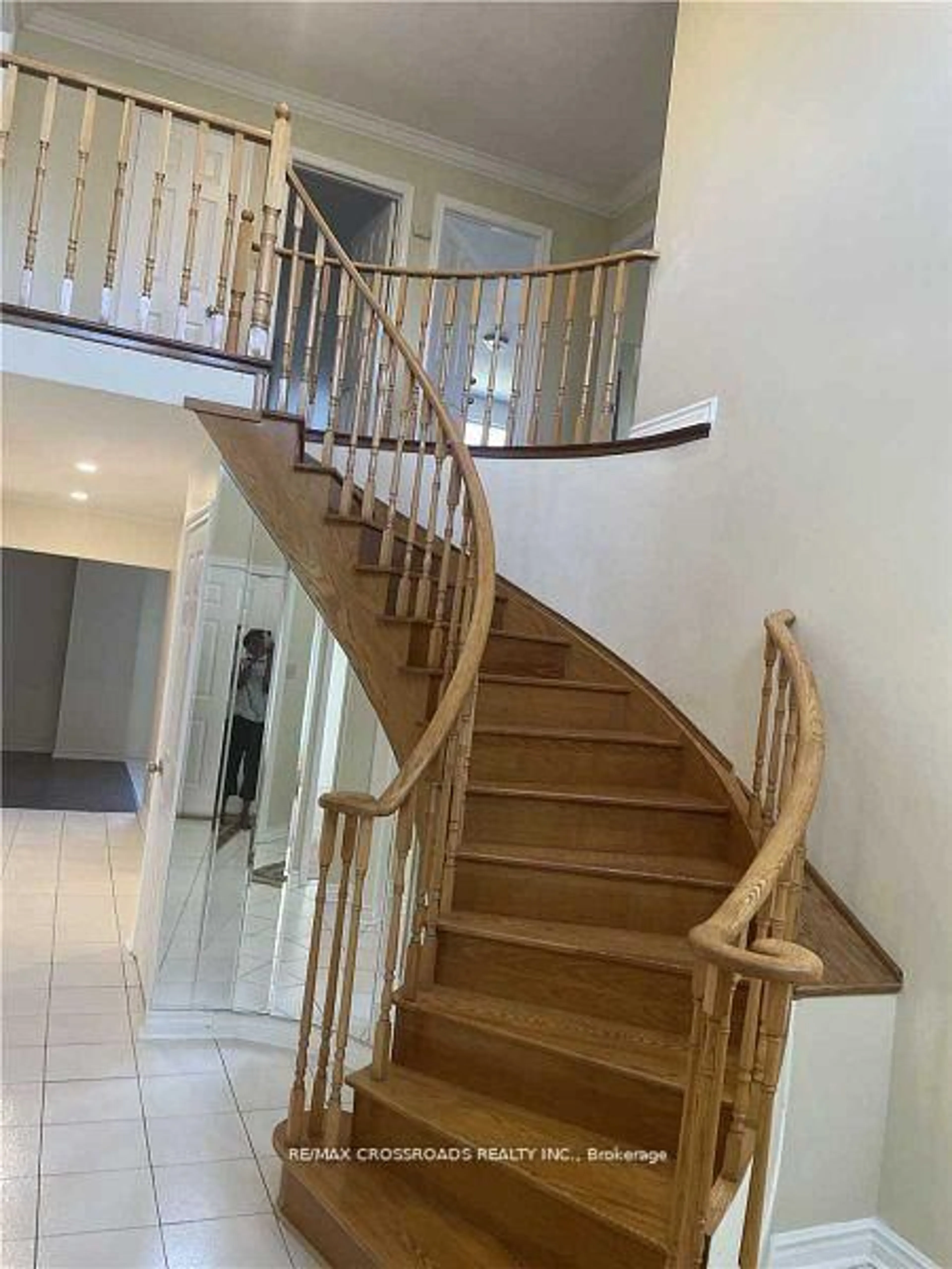 Stairs for 94 Elson St, Markham Ontario L3S 2E4