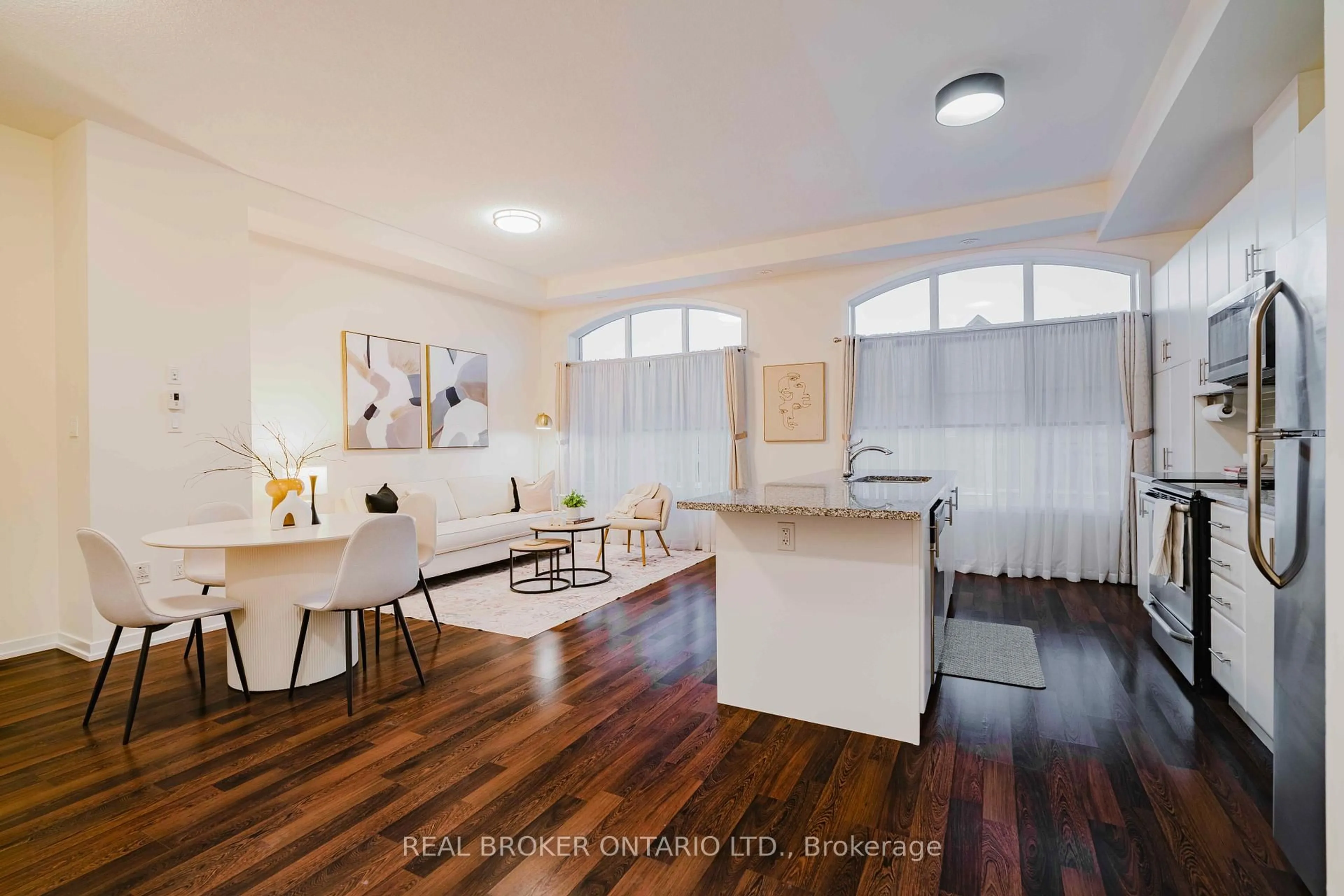 Open concept kitchen, unknown for 160 Glad Park Ave, Whitchurch-Stouffville Ontario L4A 1X1