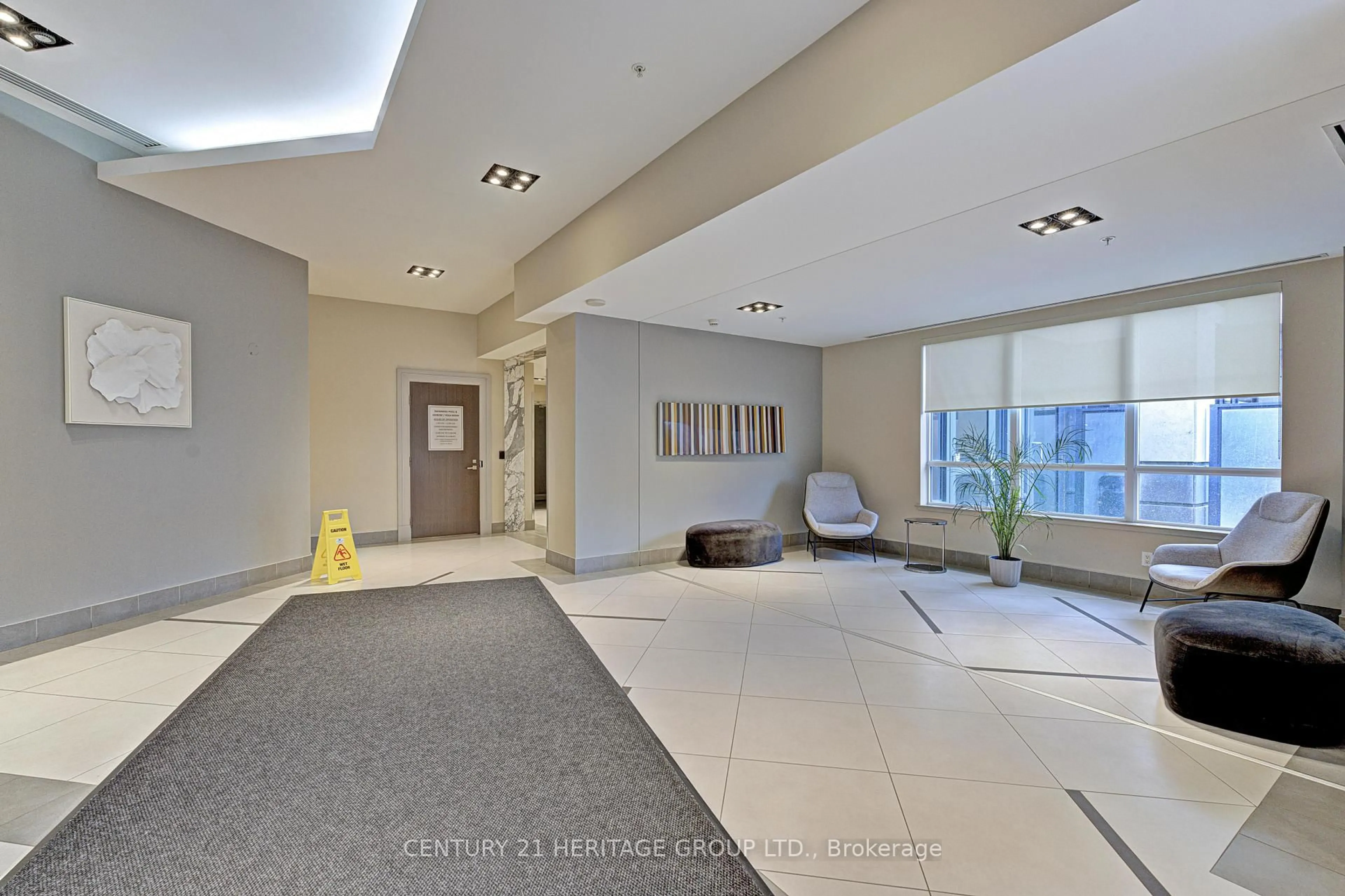 Indoor foyer for 75 North Park Rd #208, Vaughan Ontario L4J 0H8