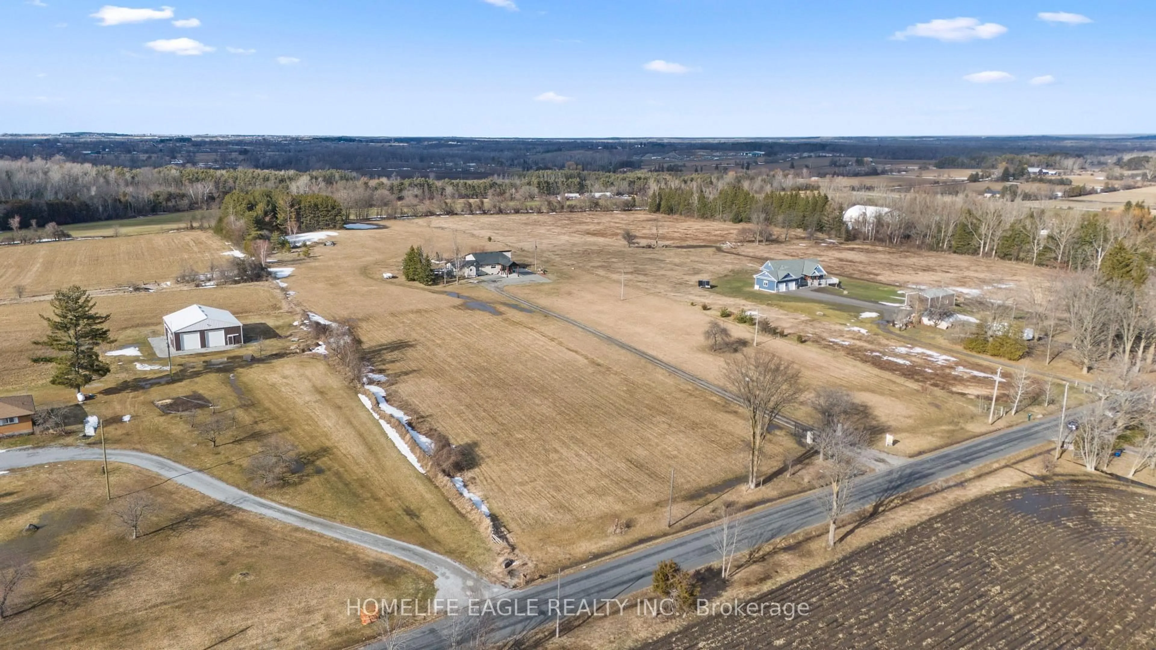 A pic from outside/outdoor area/front of a property/back of a property/a pic from drone, unknown for 3498 Boag Rd, East Gwillimbury Ontario L0G 1R0