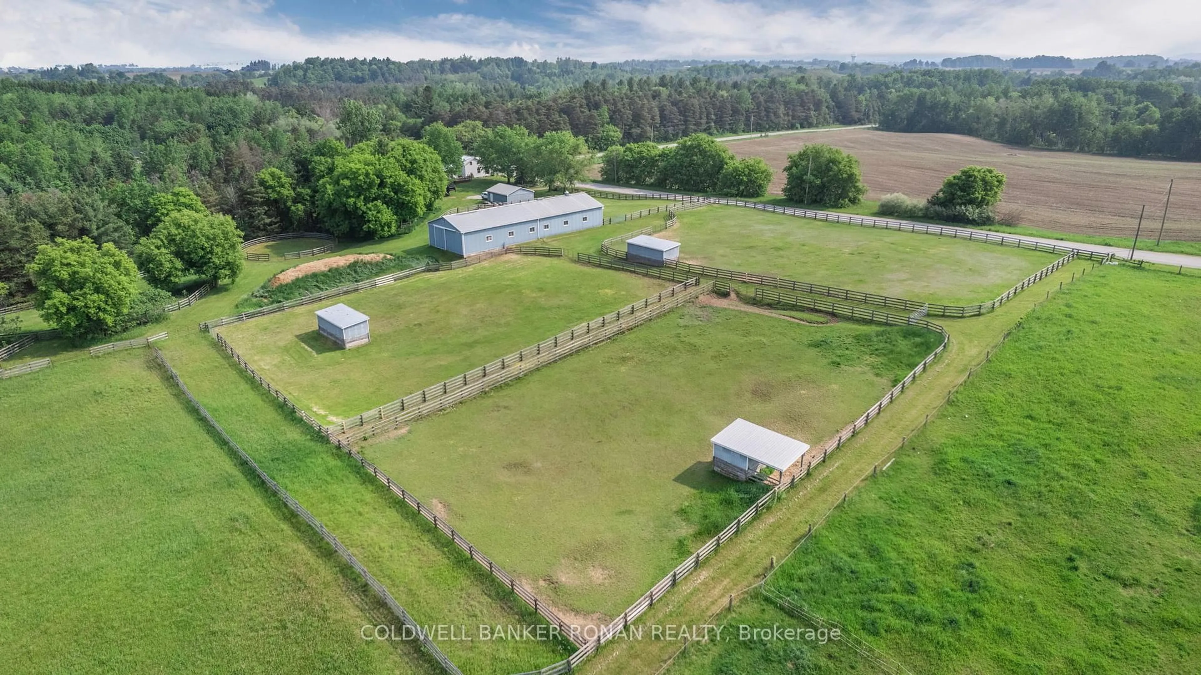 A pic from outside/outdoor area/front of a property/back of a property/a pic from drone, building for 1604 Concession Rd 8, Adjala-Tosorontio Ontario L0G 1W0