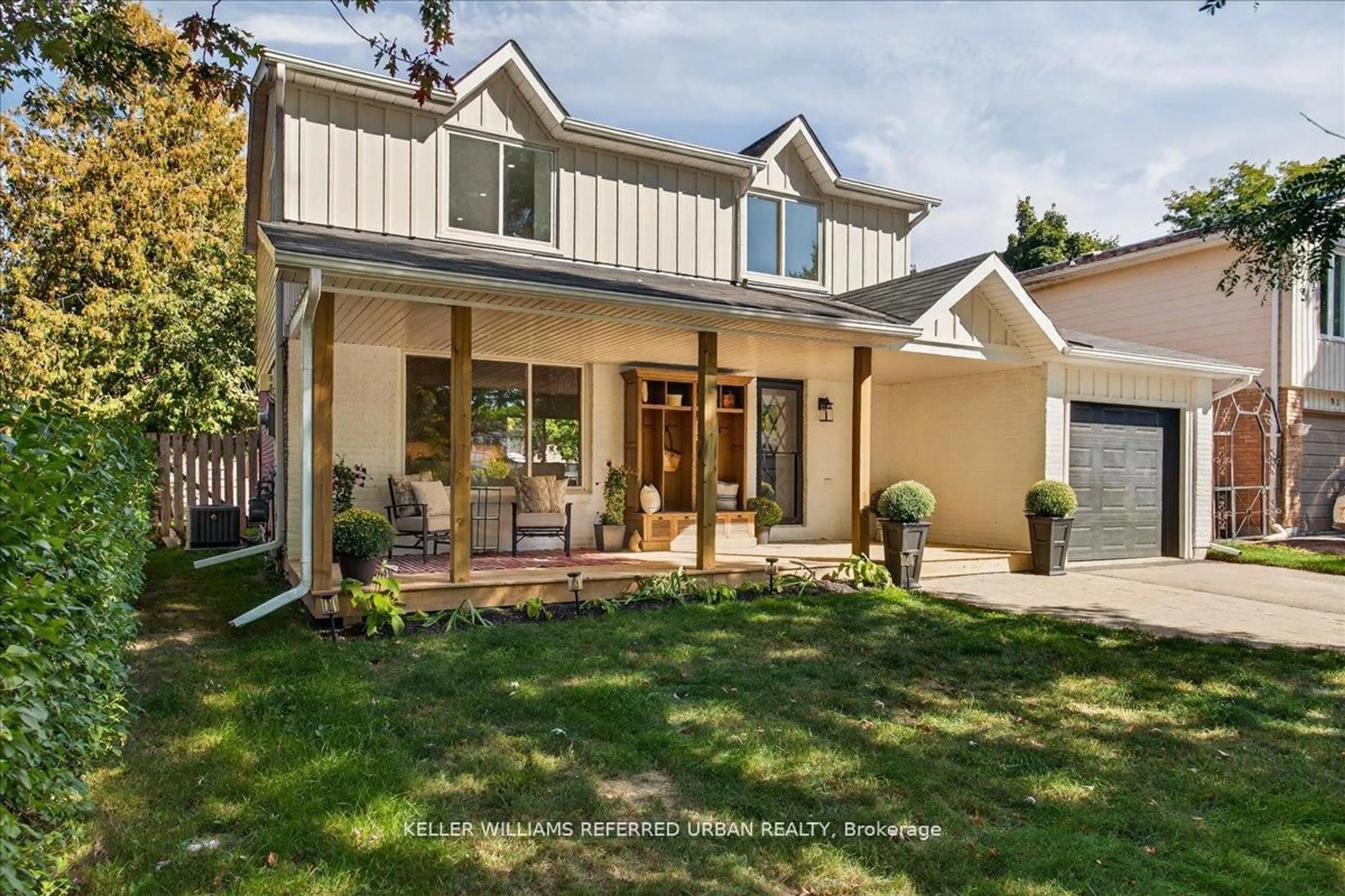 Home with vinyl exterior material, street for 79 The Boulevard Ave, New Tecumseth Ontario L0G 1W0