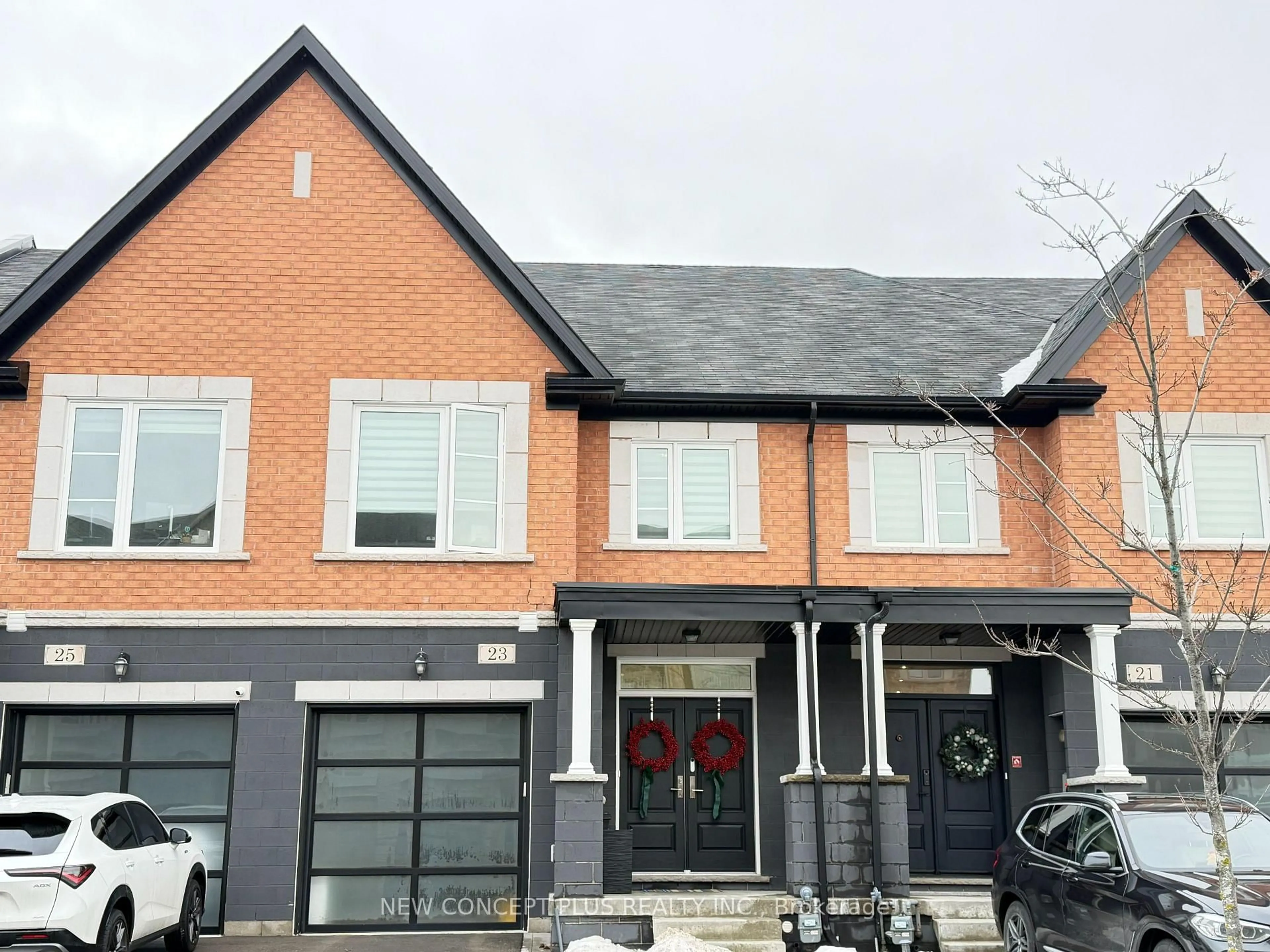 Home with brick exterior material, street for 23 Lowther Ave, Richmond Hill Ontario L4E 2Z7