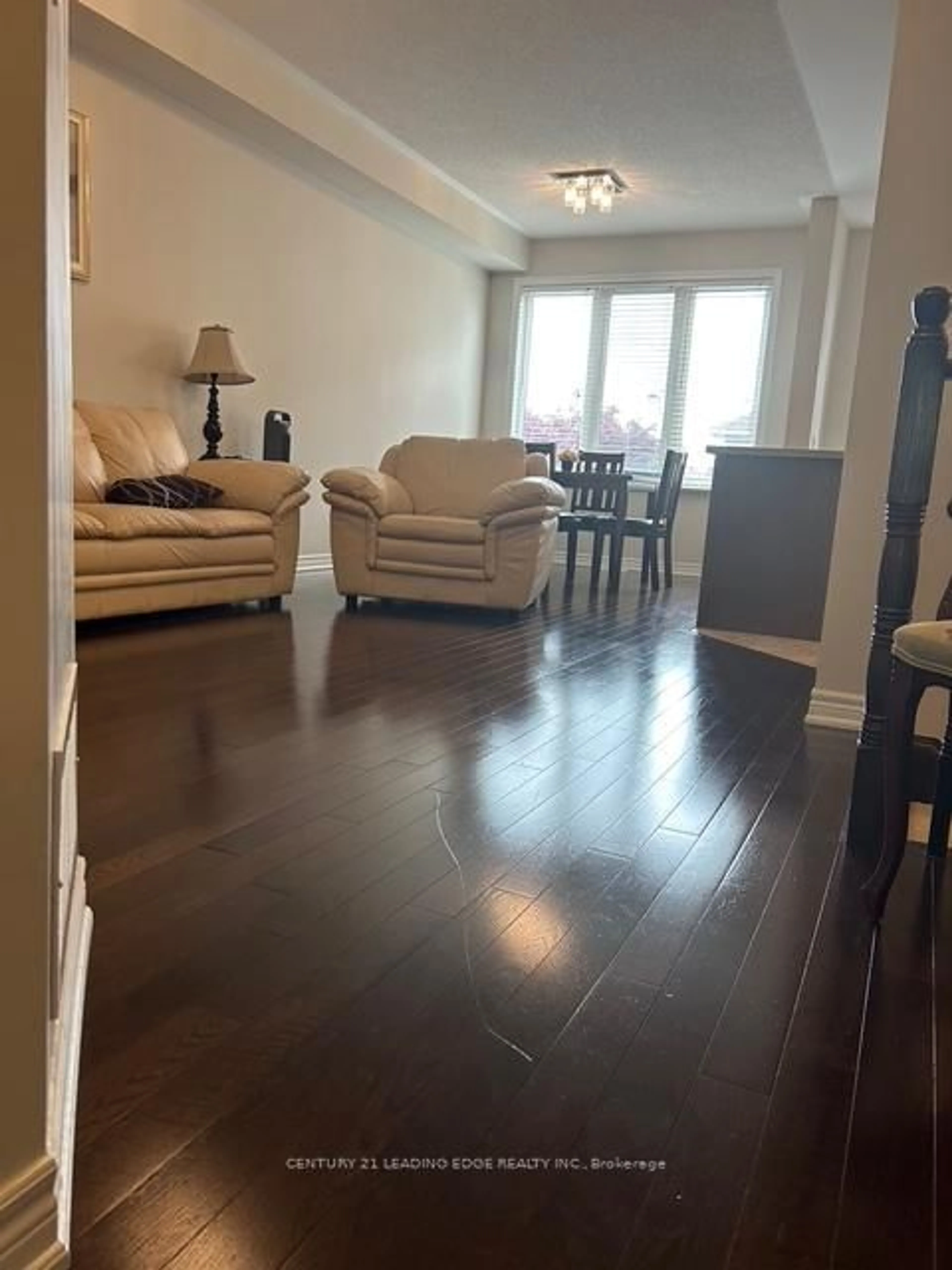 Unknown for 97 Thatcher Cres, East Gwillimbury Ontario L9N 0B9