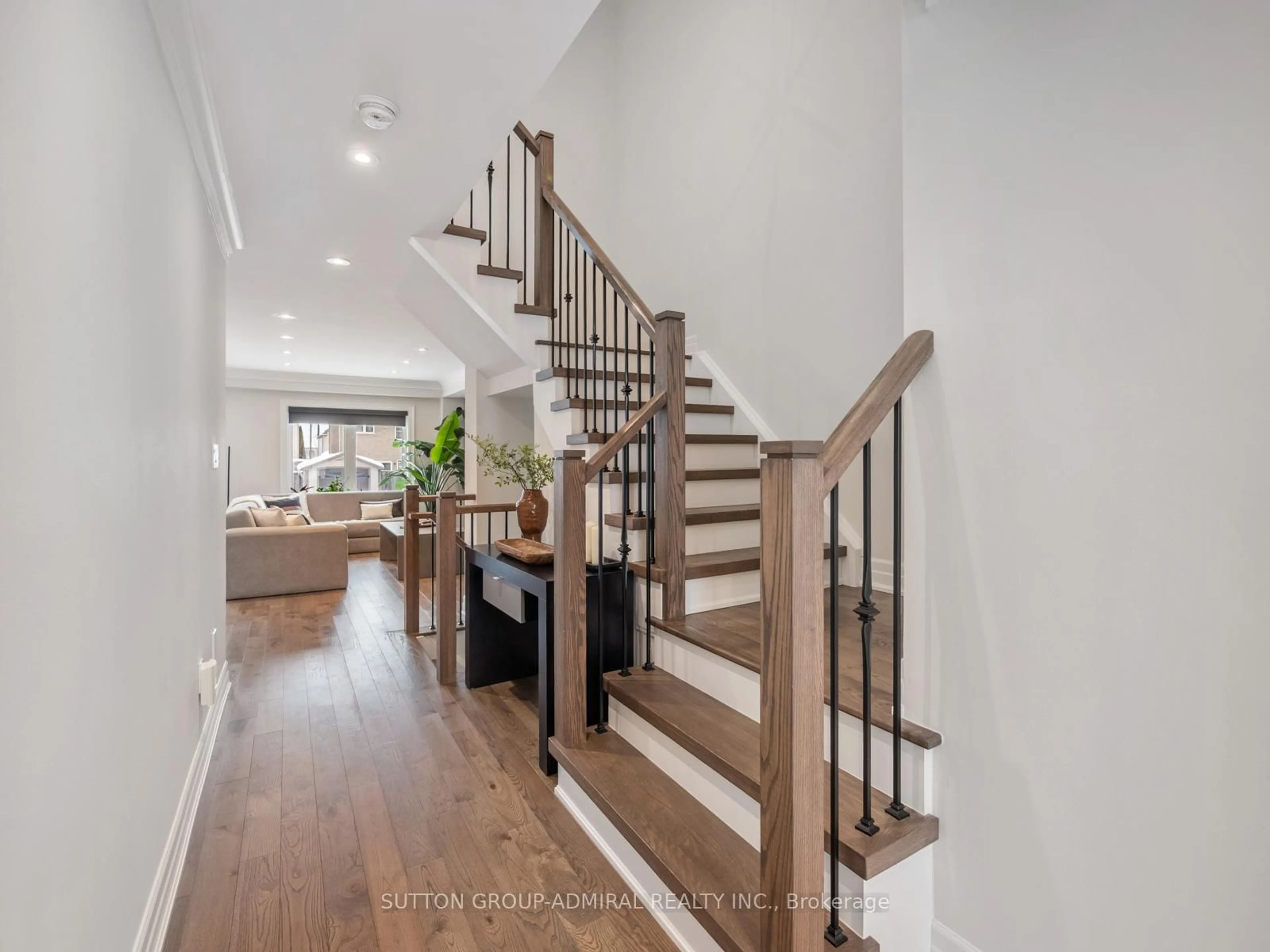 Stairs for 14 Booth St, Bradford West Gwillimbury Ontario L3Z 0A3