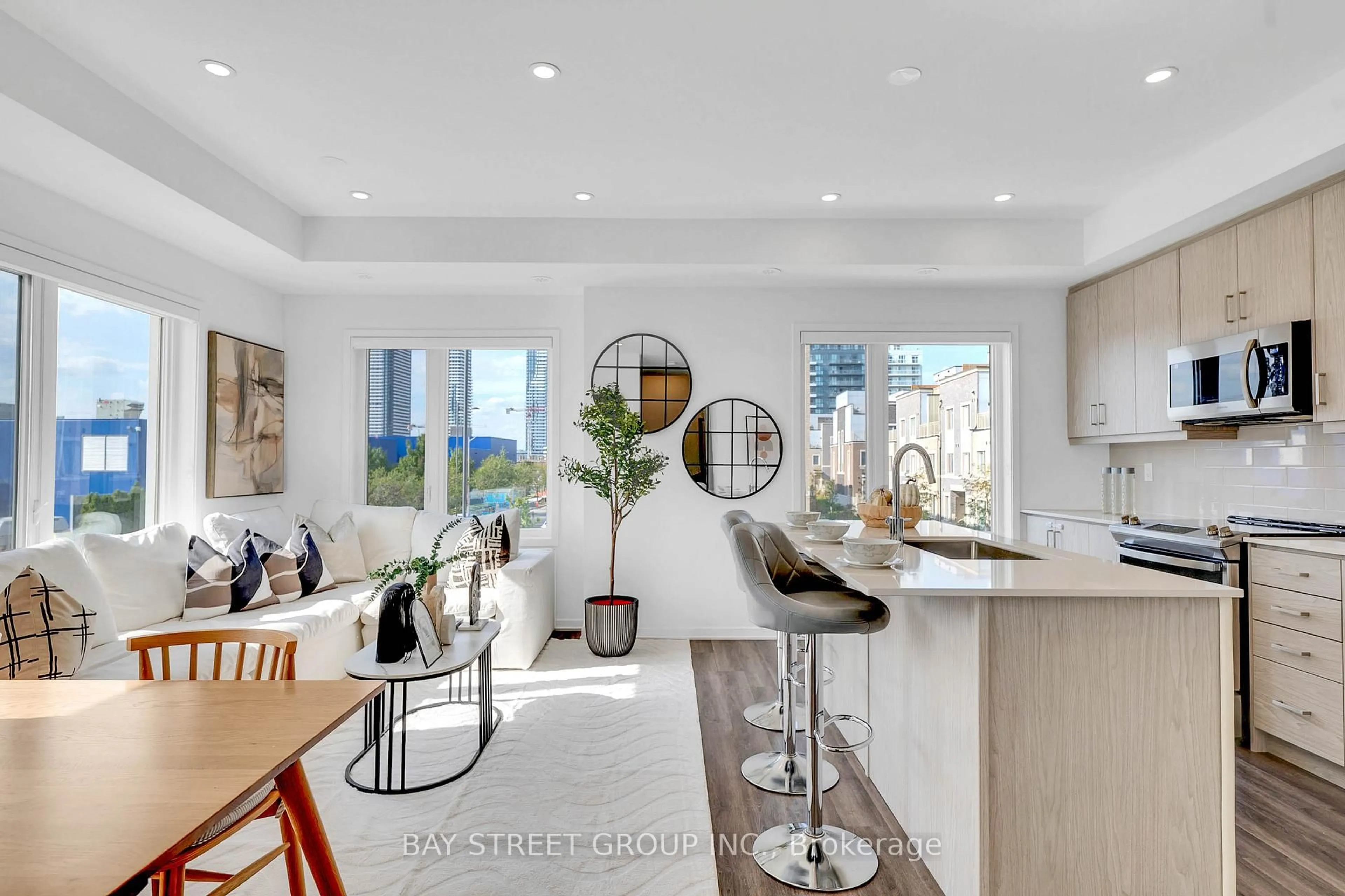 Open concept kitchen, unknown for 150 Honeycrisp Cres #268, Vaughan Ontario L4K 0N1