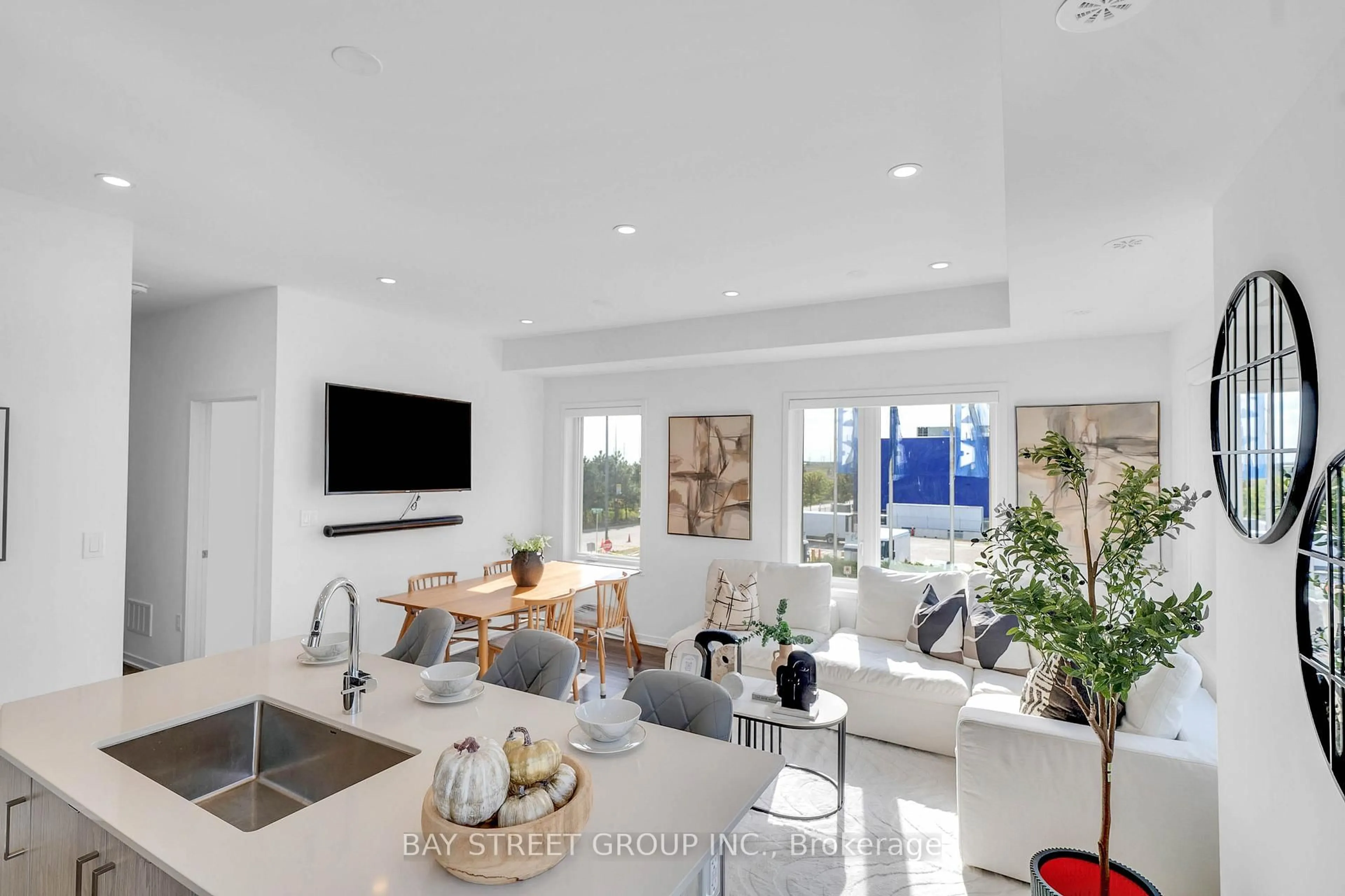 Unknown for 150 Honeycrisp Cres #268, Vaughan Ontario L4K 0N1