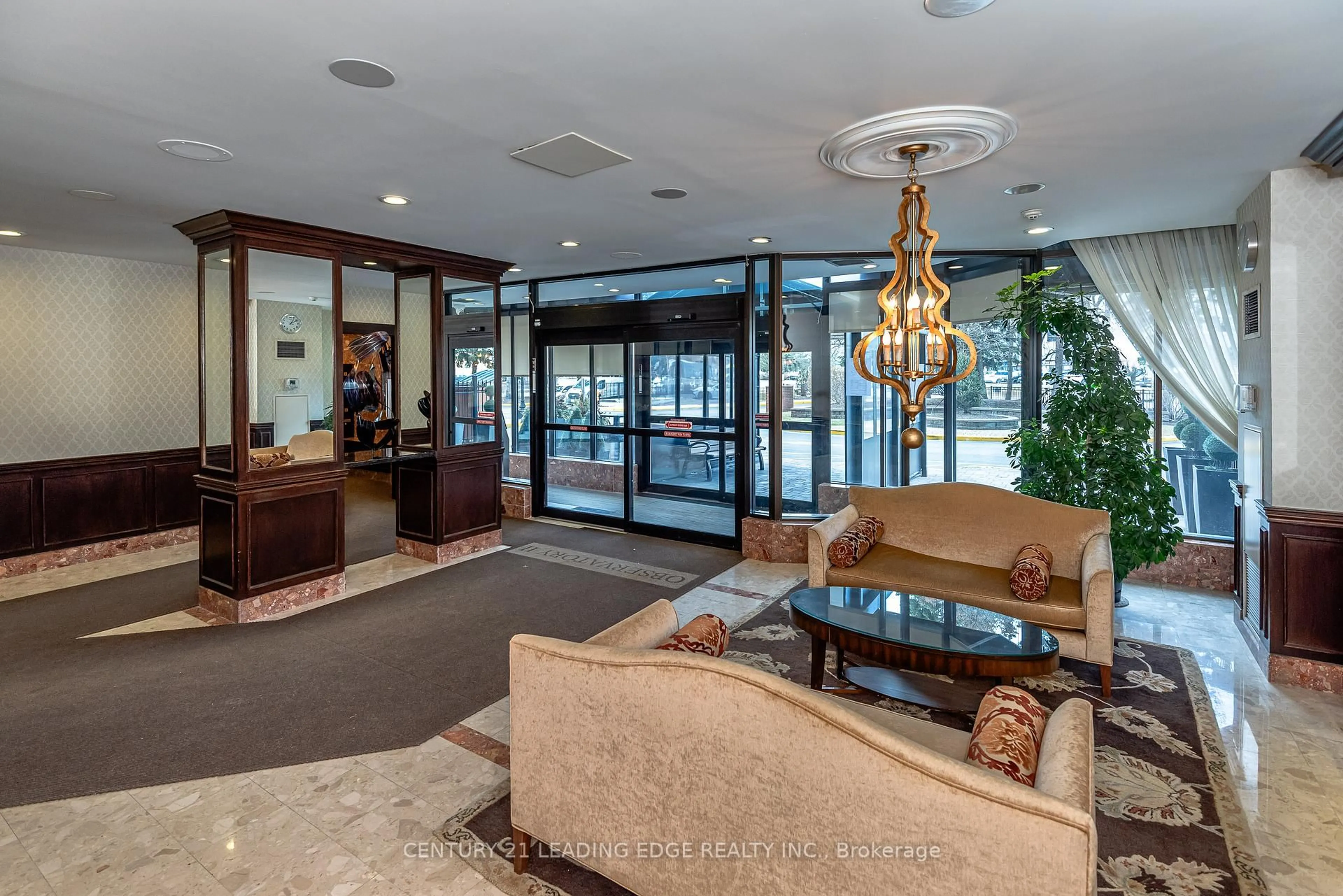 Lobby for 33 Weldrick Rd #PH05, Richmond Hill Ontario L4C 8W4