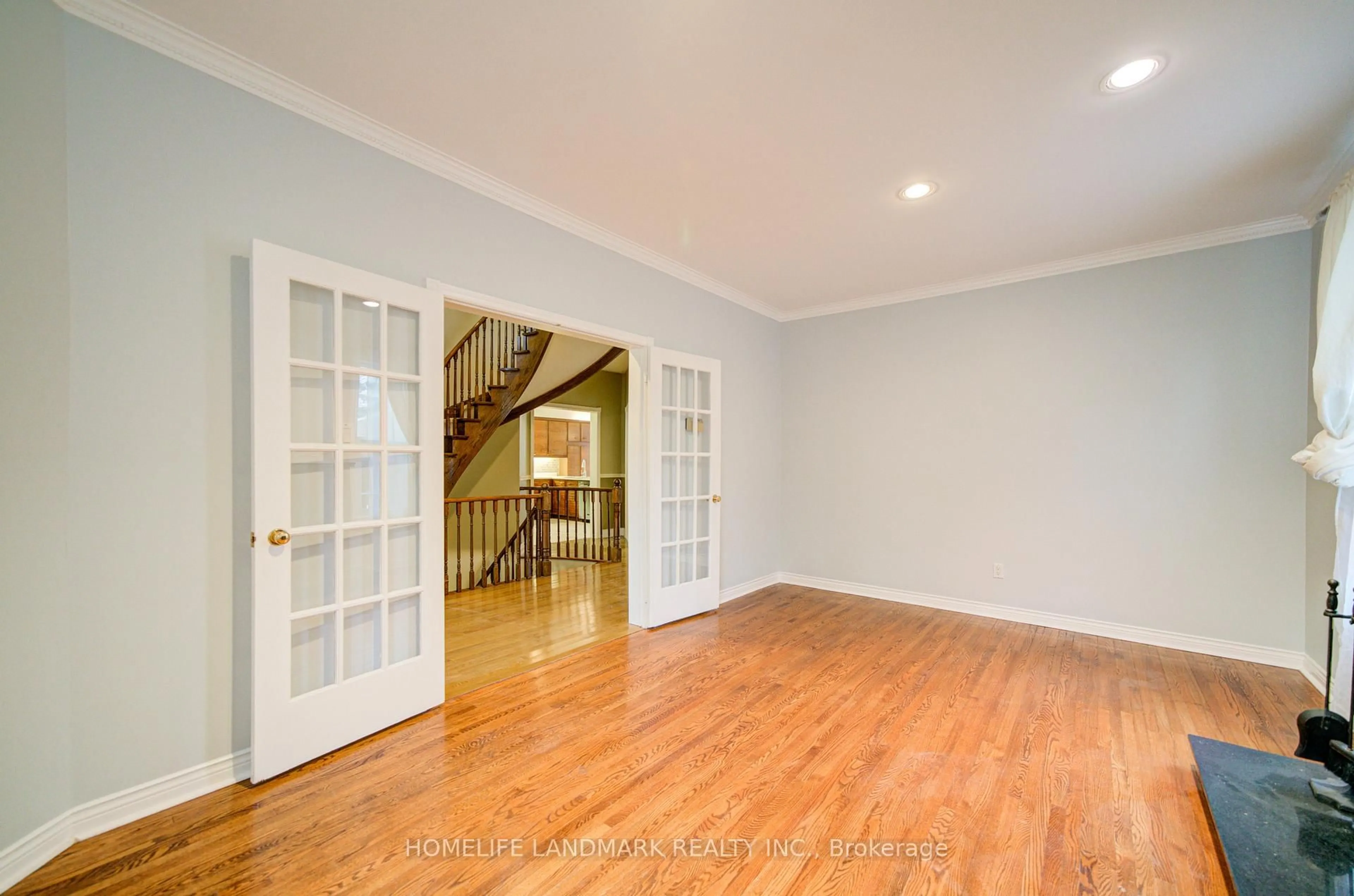 Unknown for 111 Theobalds Circ, Richmond Hill Ontario L4C 9C8