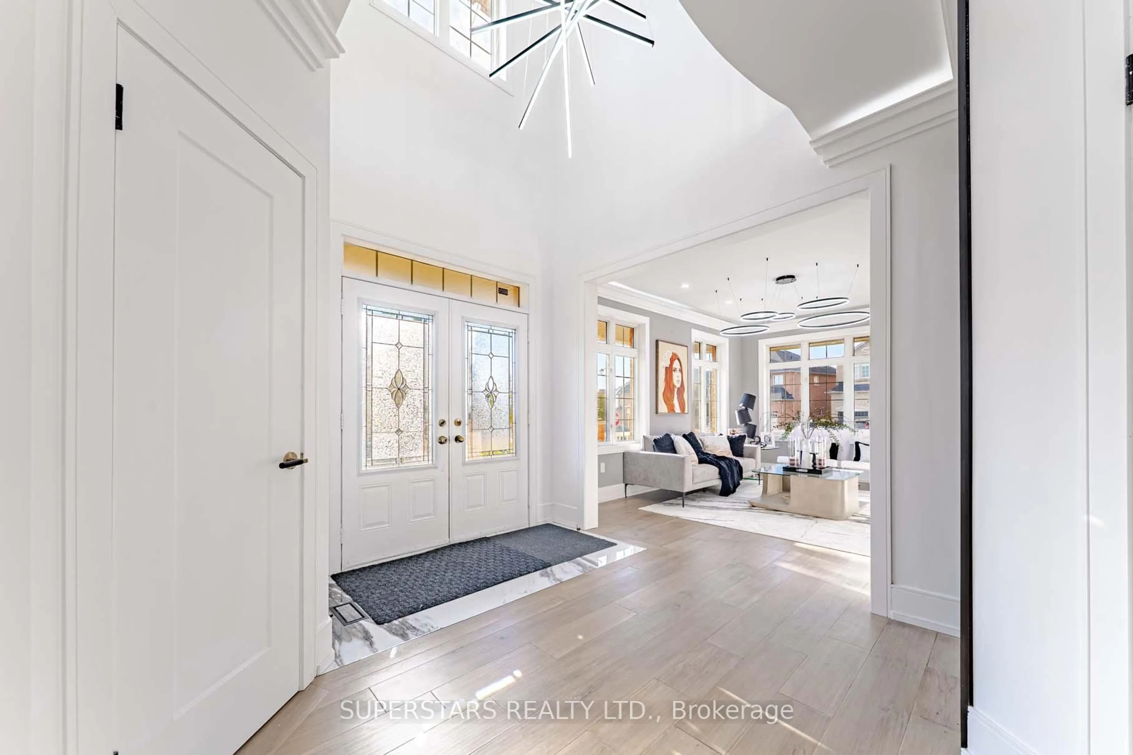 Indoor entryway for 113 Riverwalk Dr, Markham Ontario L6B 0B8