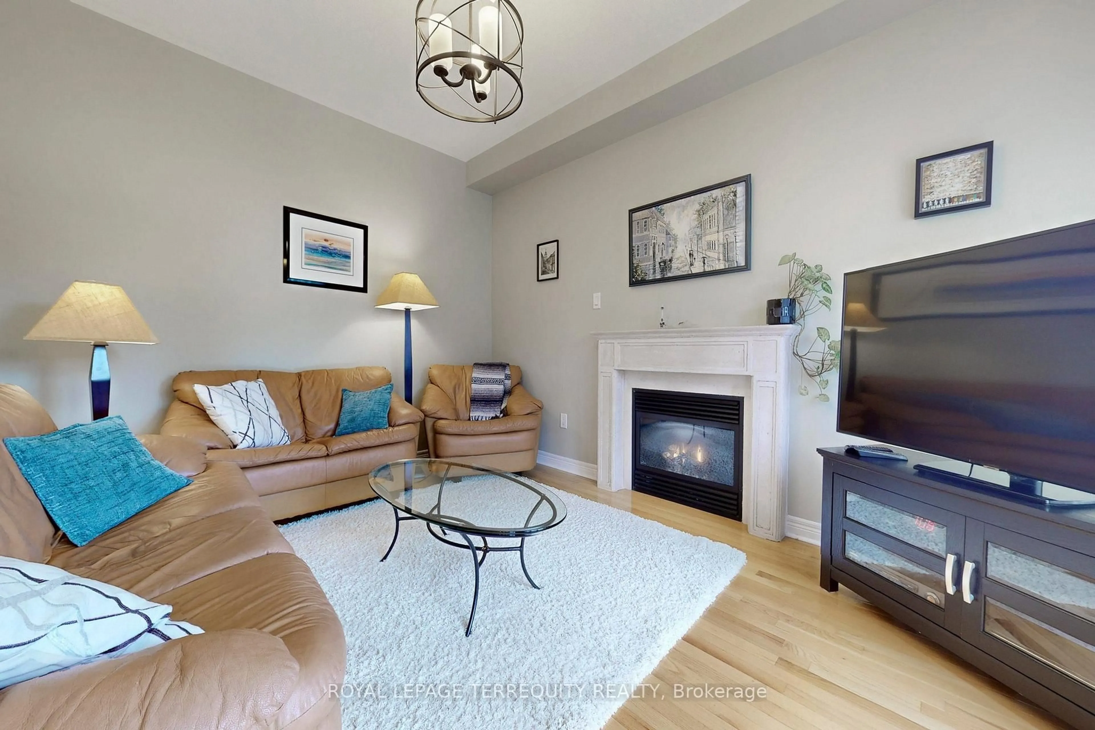 Living room with furniture, unknown for 51 Donzi Lane, Vaughan Ontario L6A 0G8