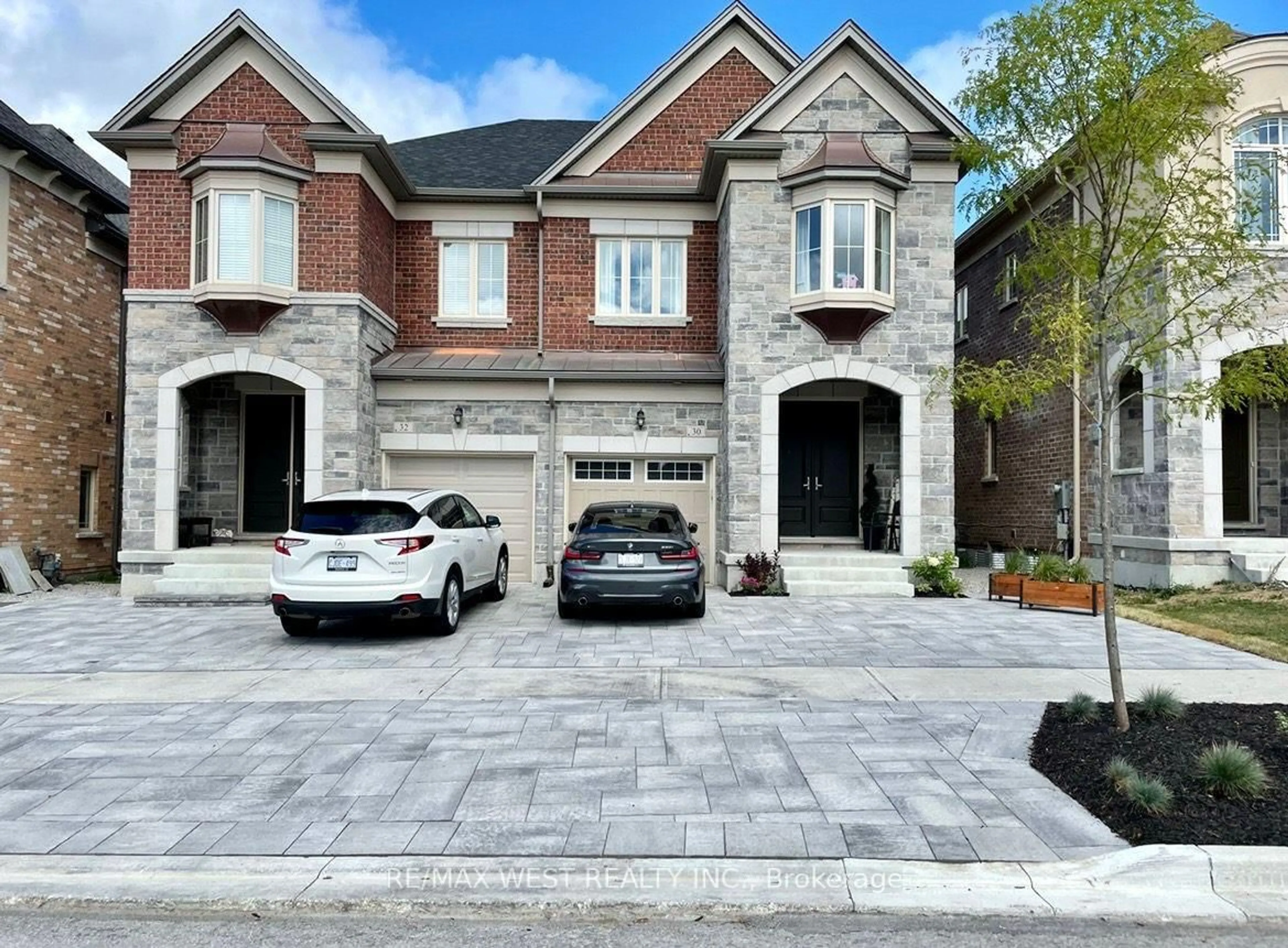 Home with brick exterior material, street for 30 Drizzel Cres Cres, Richmond Hill Ontario L4E 0G9