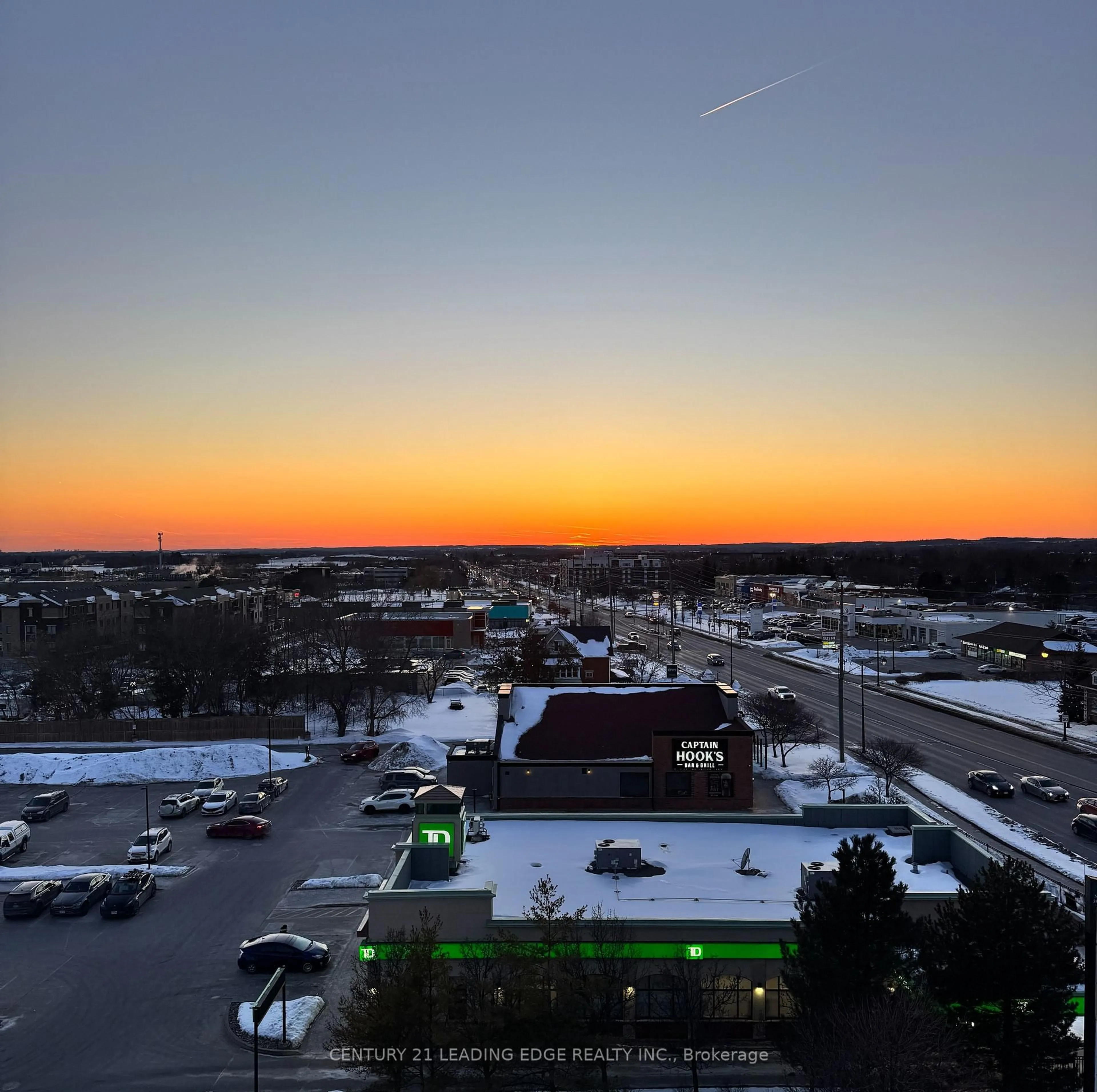 A pic from outside/outdoor area/front of a property/back of a property/a pic from drone, city buildings view from balcony for 5917 Main St #602, Whitchurch-Stouffville Ontario L4A 5G4