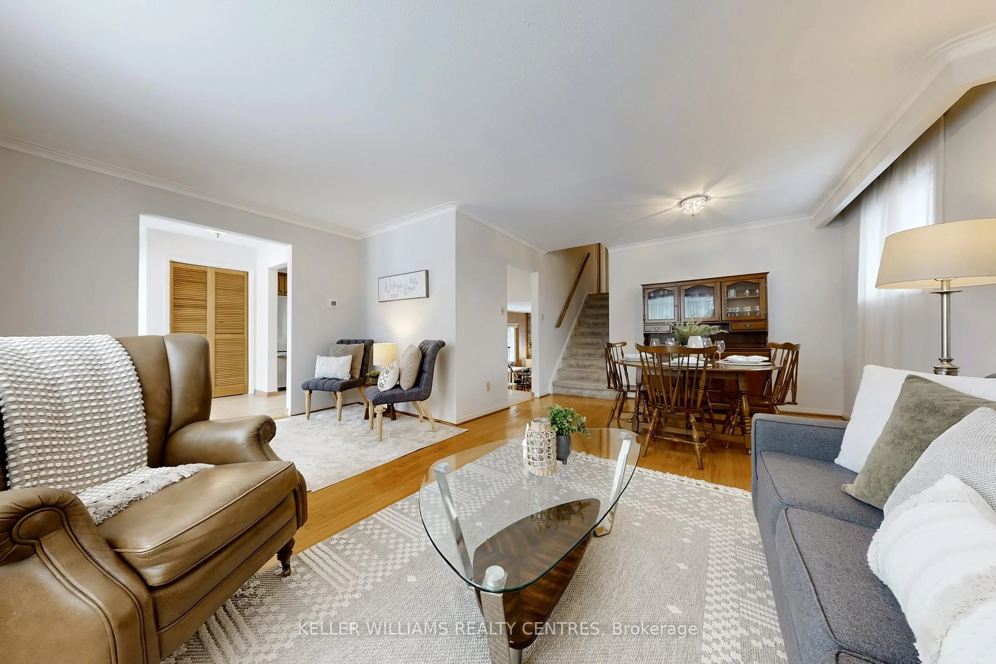 Living room with furniture, unknown for 356 Dennie Ave, Newmarket Ontario L3Y 4M7