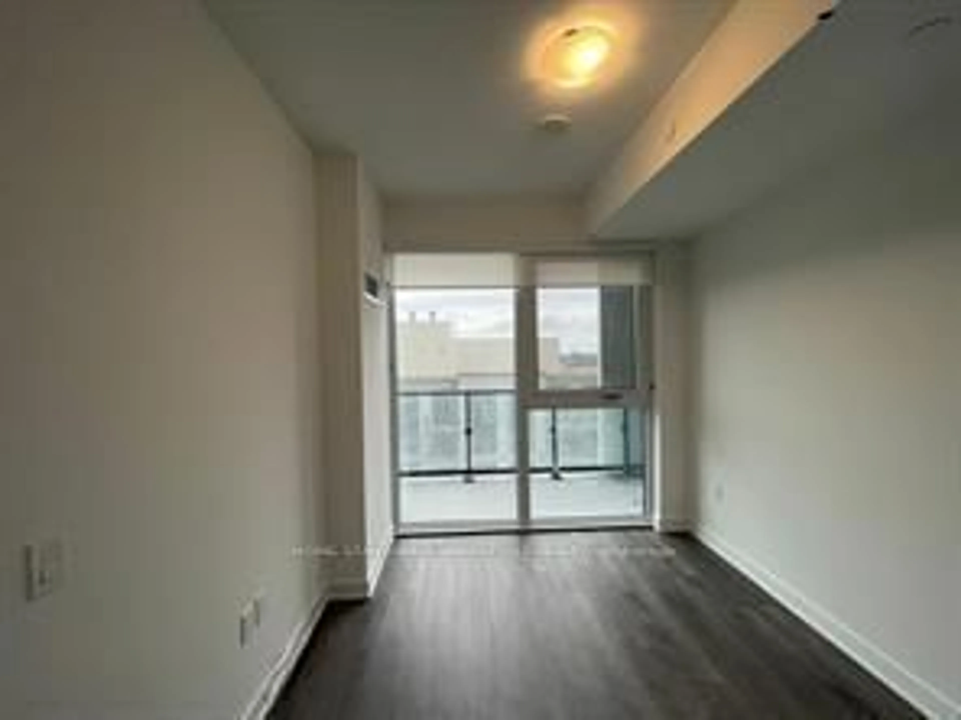 A pic of a room for 105 Oneida Cres, Richmond Hill Ontario L4B 0H6