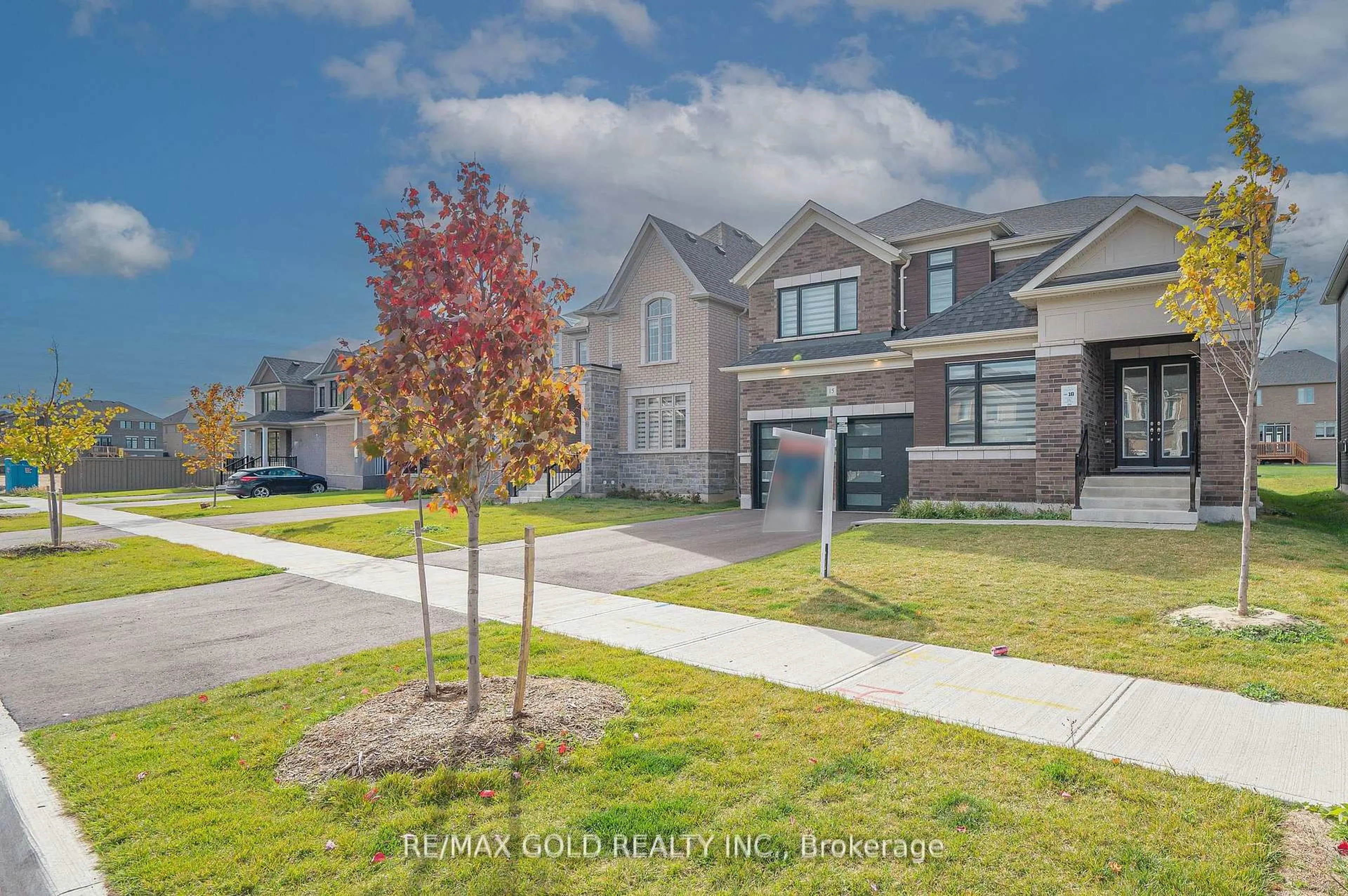 A pic from outside/outdoor area/front of a property/back of a property/a pic from drone, street for 15 Sandhill Cres, Adjala-Tosorontio Ontario L0G 1W0