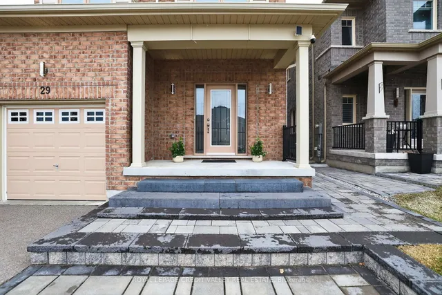 29 Memorial Crt, Bradford West Gwillimbury 5