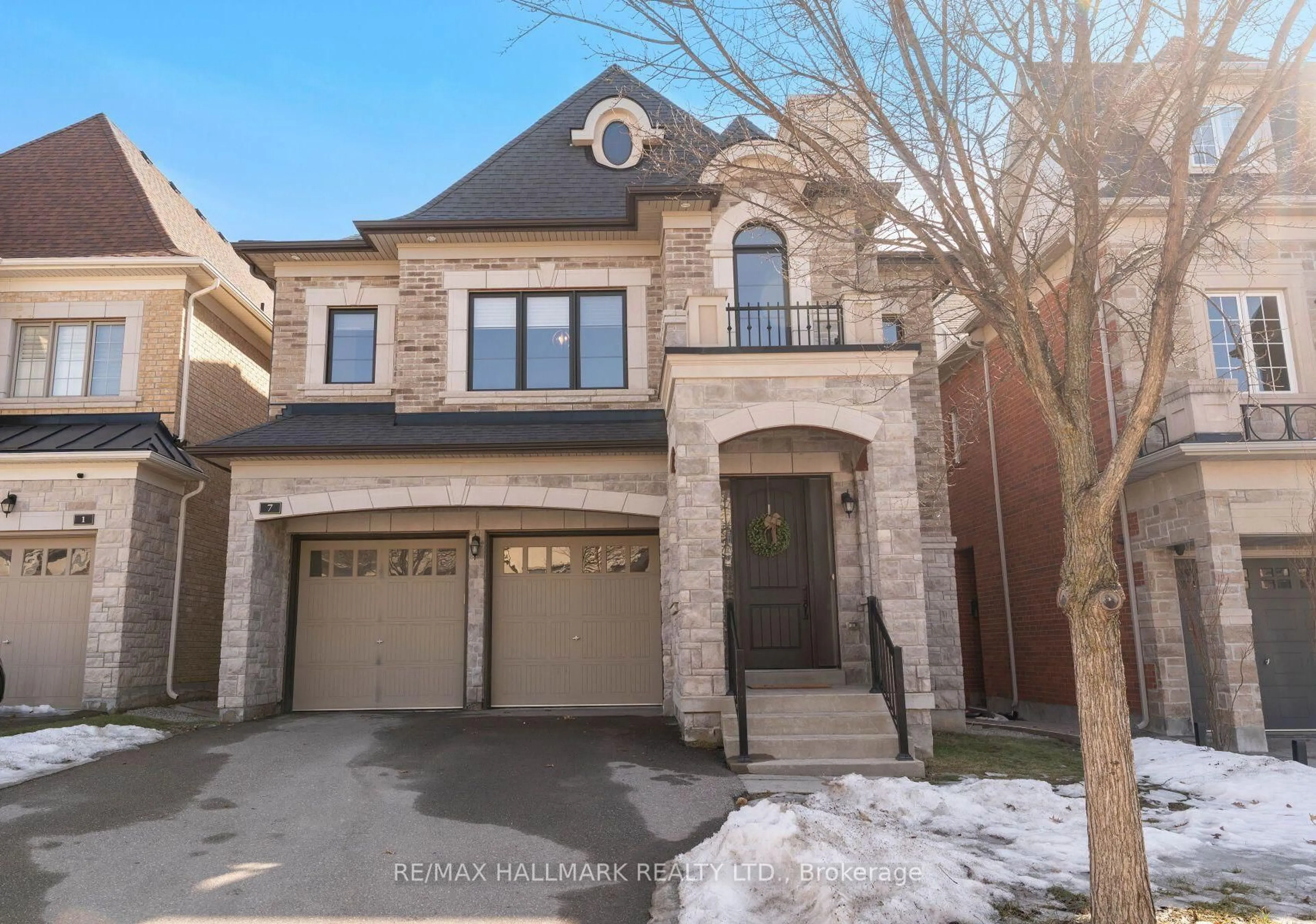 Home with brick exterior material, street for 7 Perrigo Crt, Vaughan Ontario L6A 4W8
