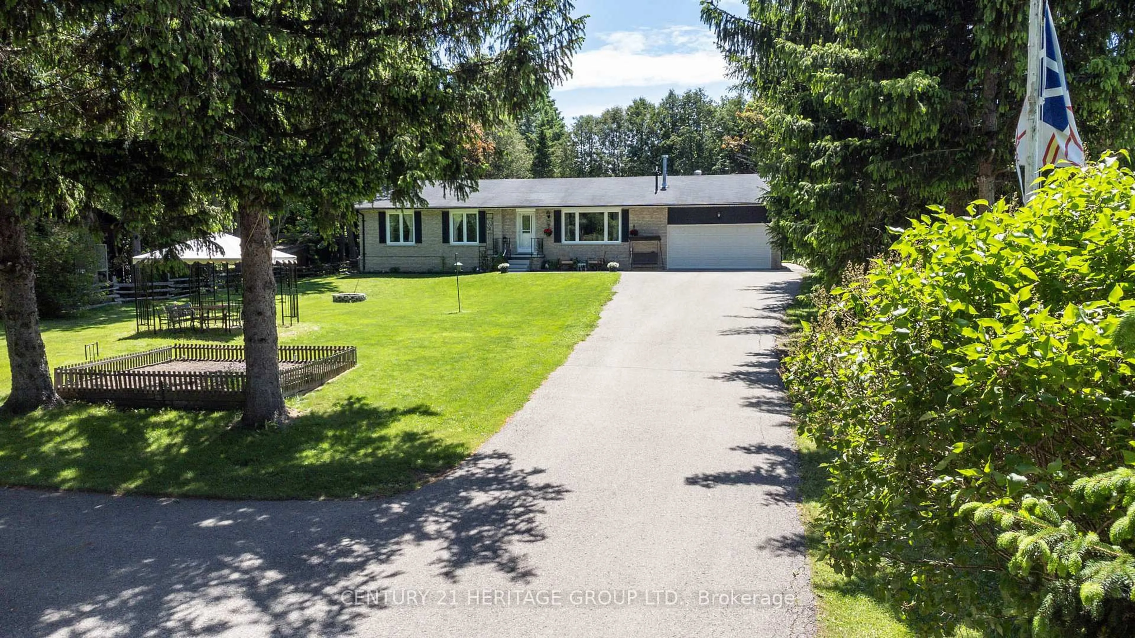 A pic from outside/outdoor area/front of a property/back of a property/a pic from drone, unknown for 7987 County Rd 1, Adjala-Tosorontio Ontario L0G 1L0