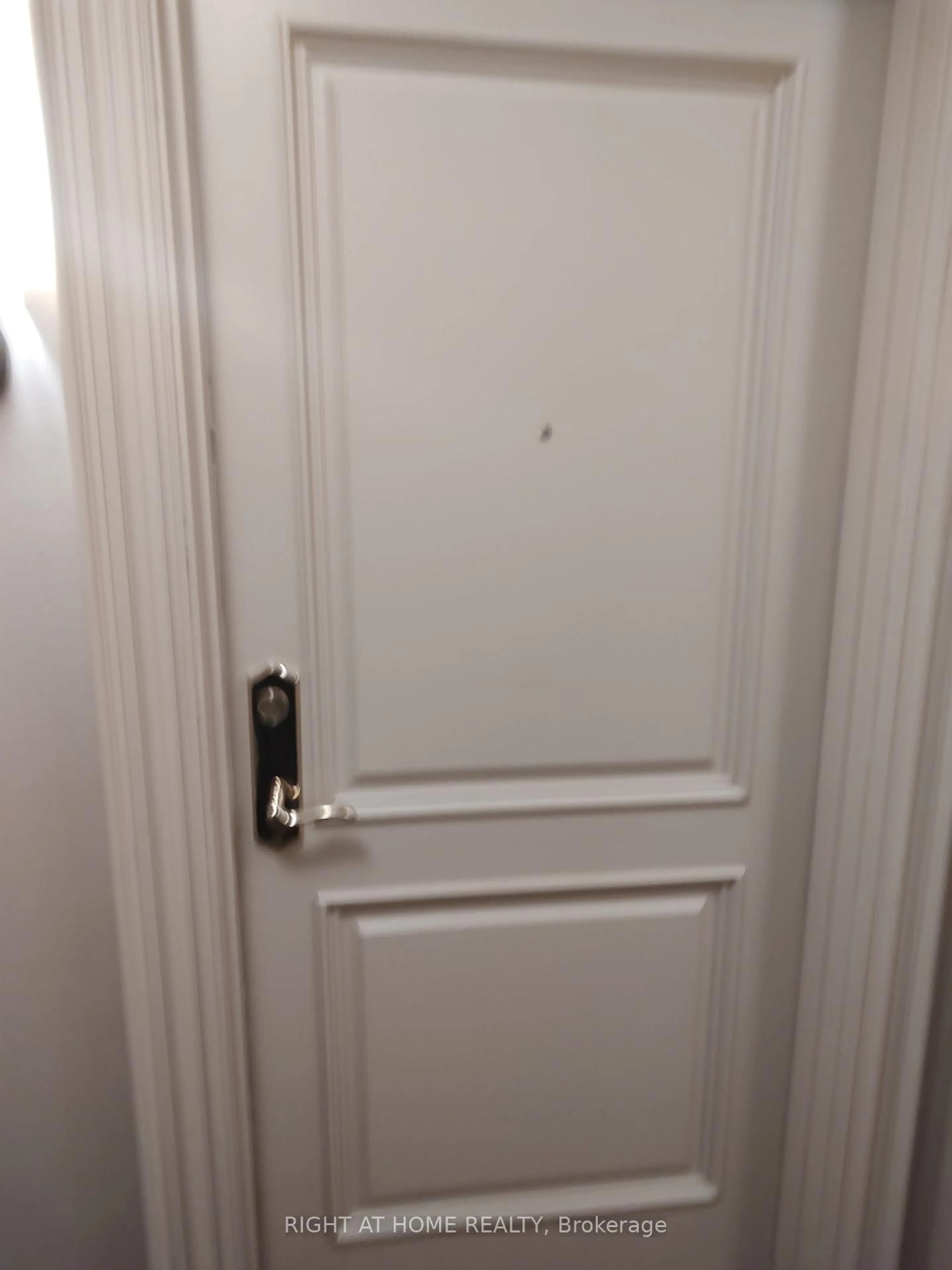 A pic of a room for 9245 Jane St #701, Vaughan Ontario L6A 0J9