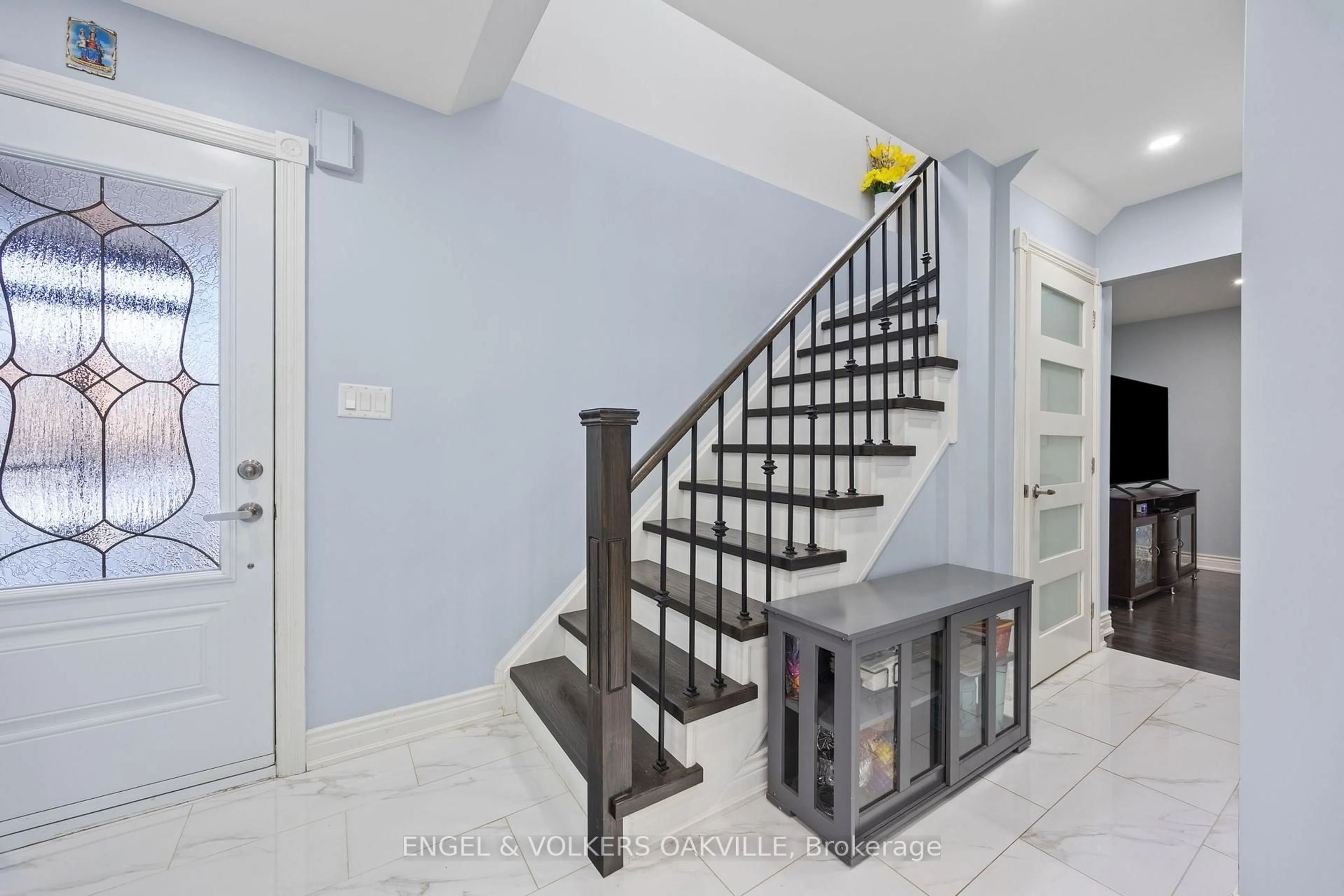 Unknown for 10 Crieff Ave, Vaughan Ontario L6A 2B6