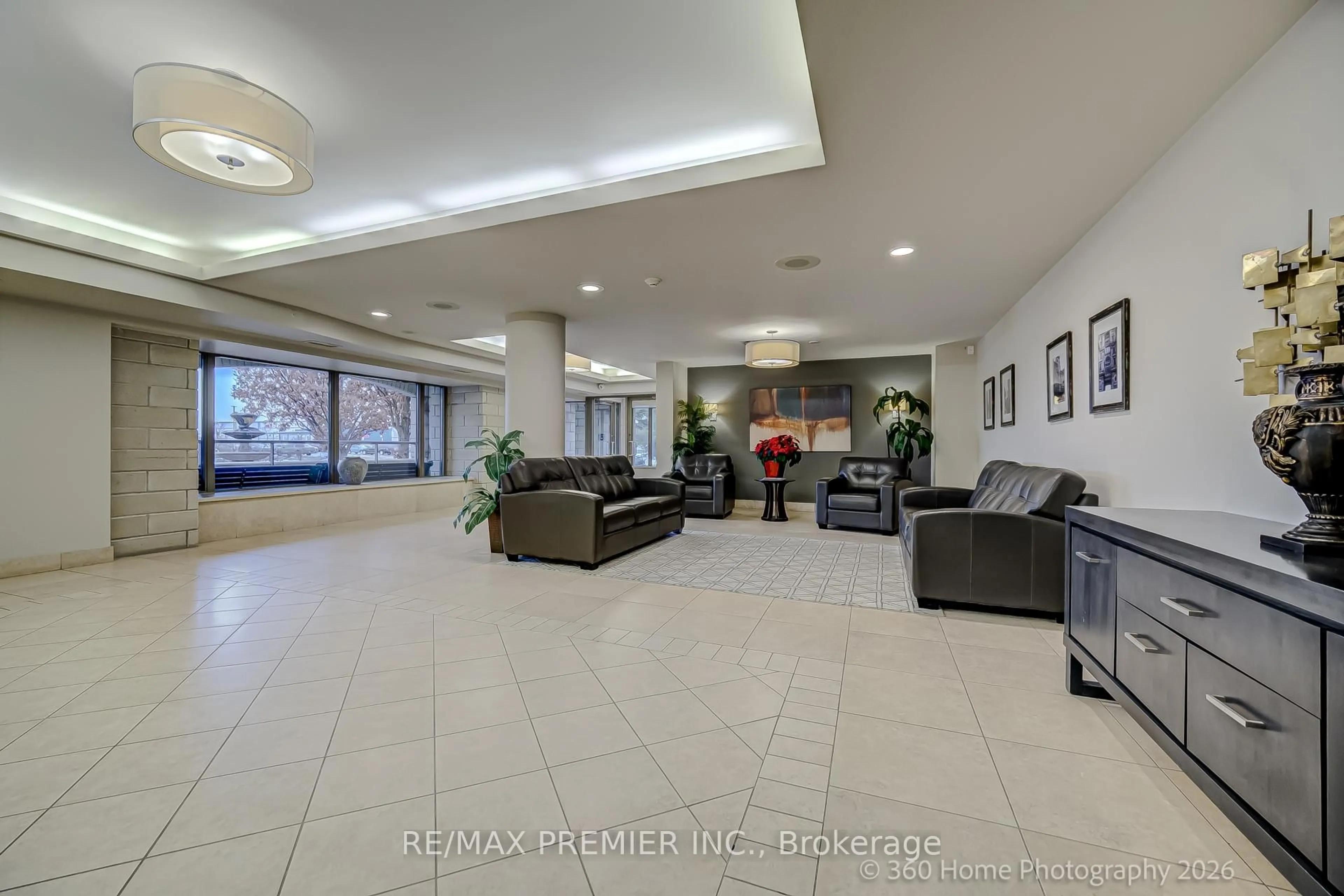 Lobby for 2500 Rutherford Rd #311, Vaughan Ontario L4K 2N8
