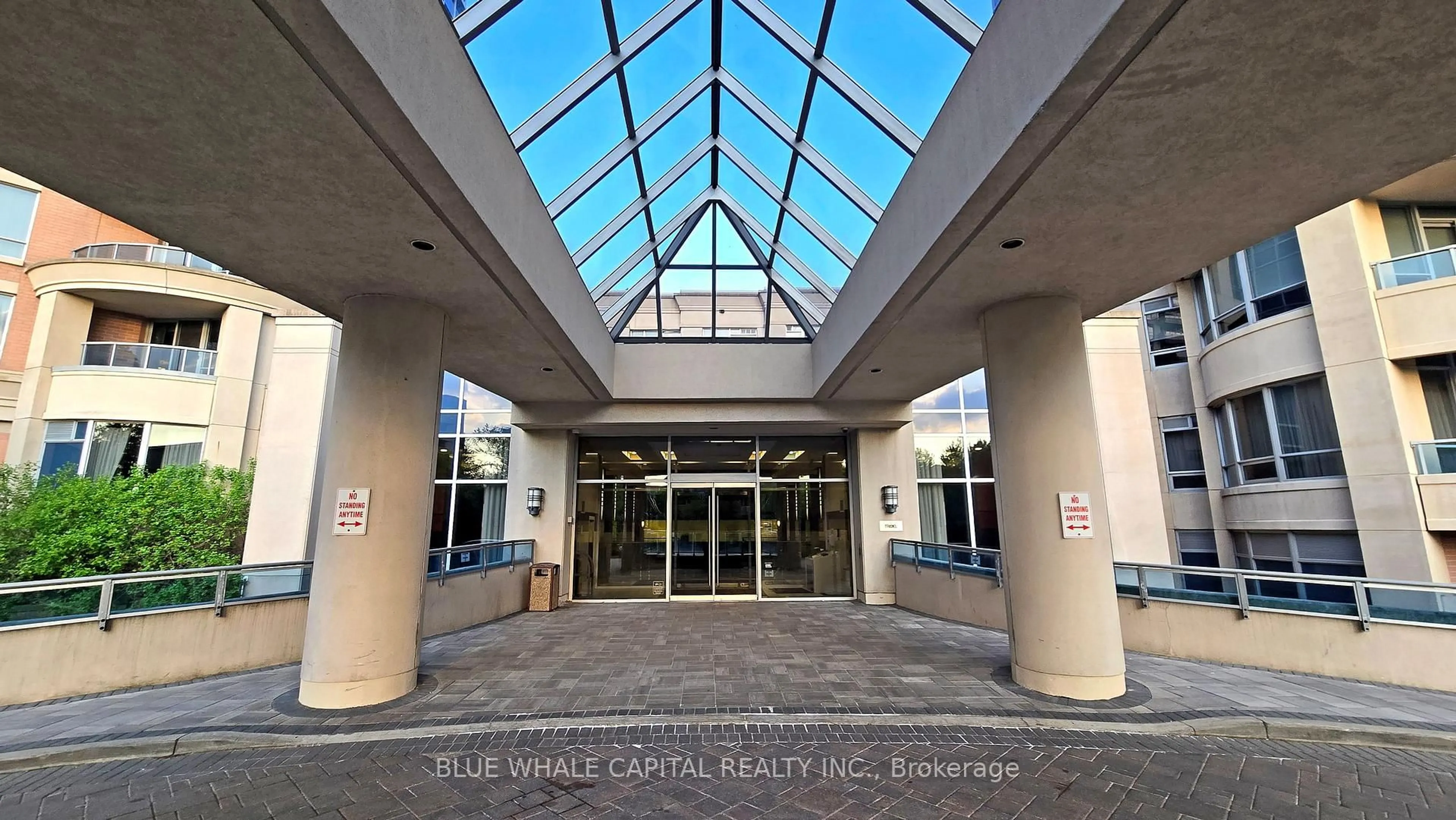 Indoor foyer for 33 Cox Blvd #1601, Markham Ontario L3R 8A6