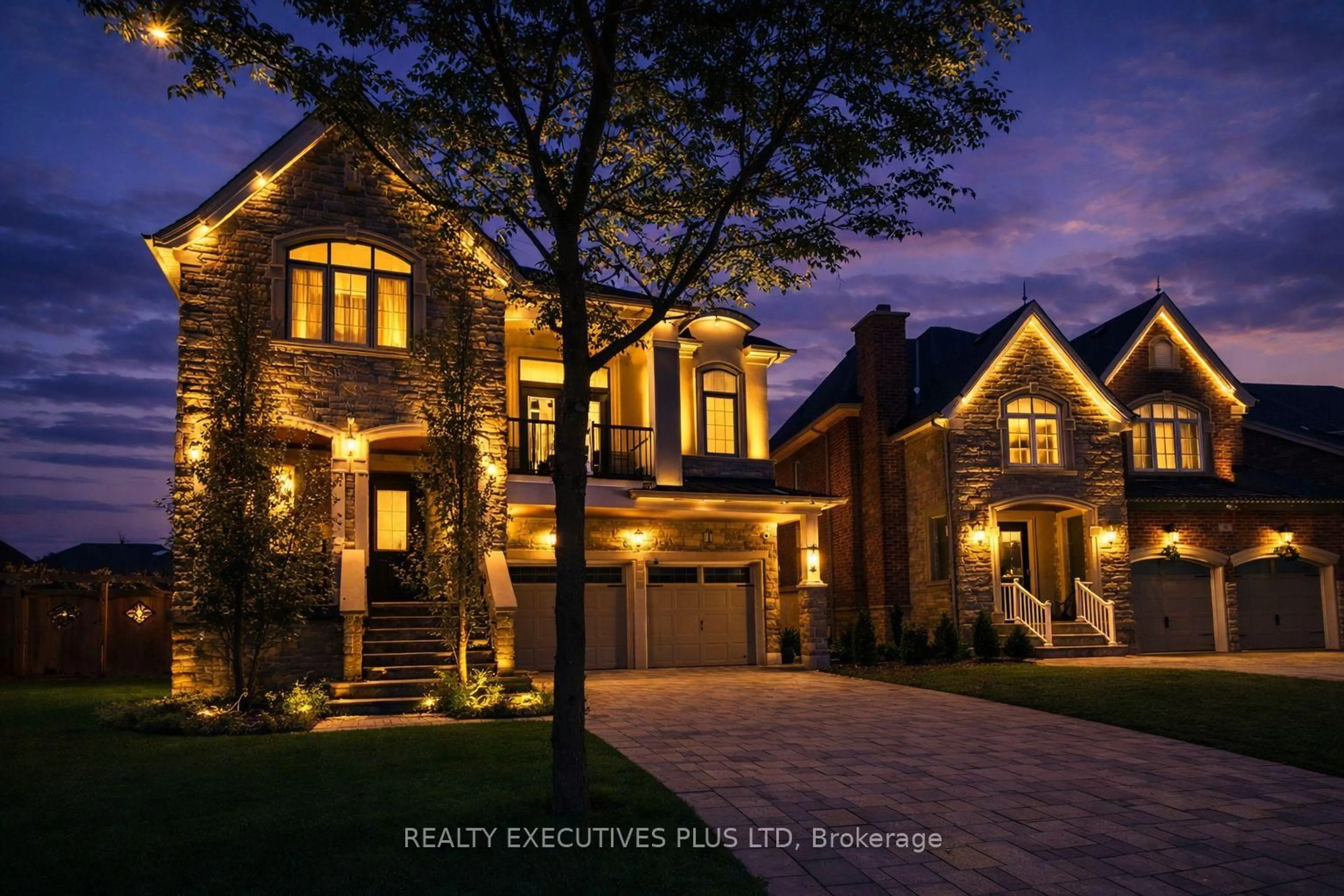 Home with brick exterior material, street for 10 Sim Hill Cres, King Ontario L7B 0C4