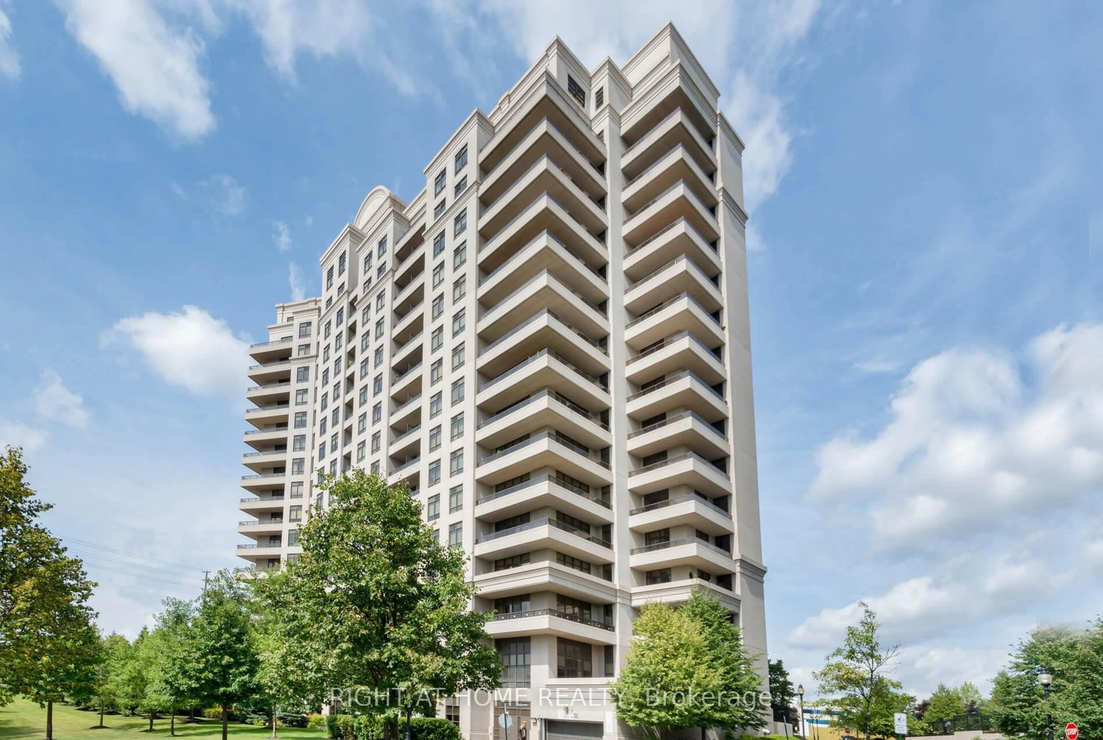 Unknown for 9235 Jane St #1012, Vaughan Ontario L6A 0J8
