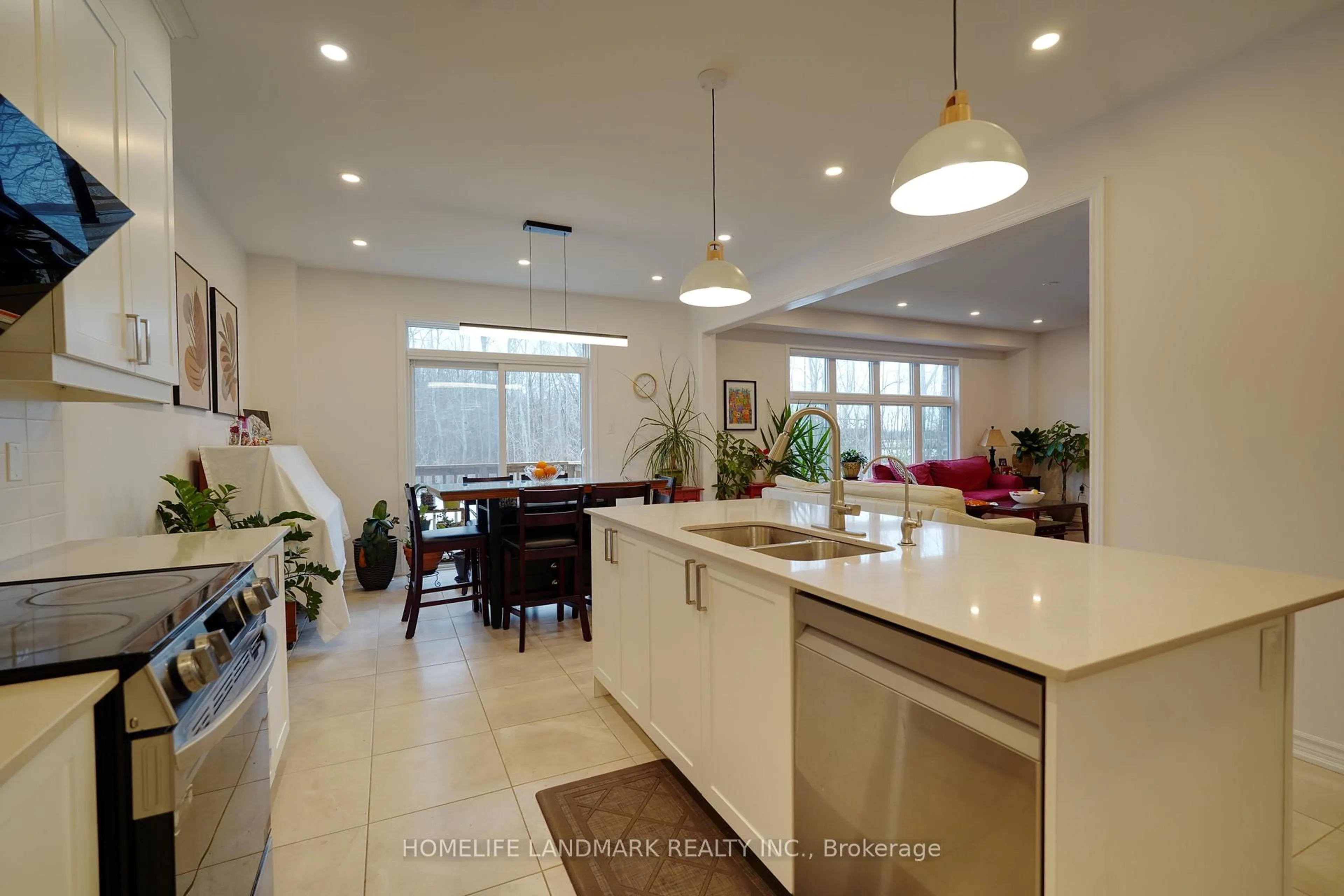 Contemporary kitchen, ceramic/tile floor for 59 Big Canoe Dr, Georgina Ontario L0E 1R0