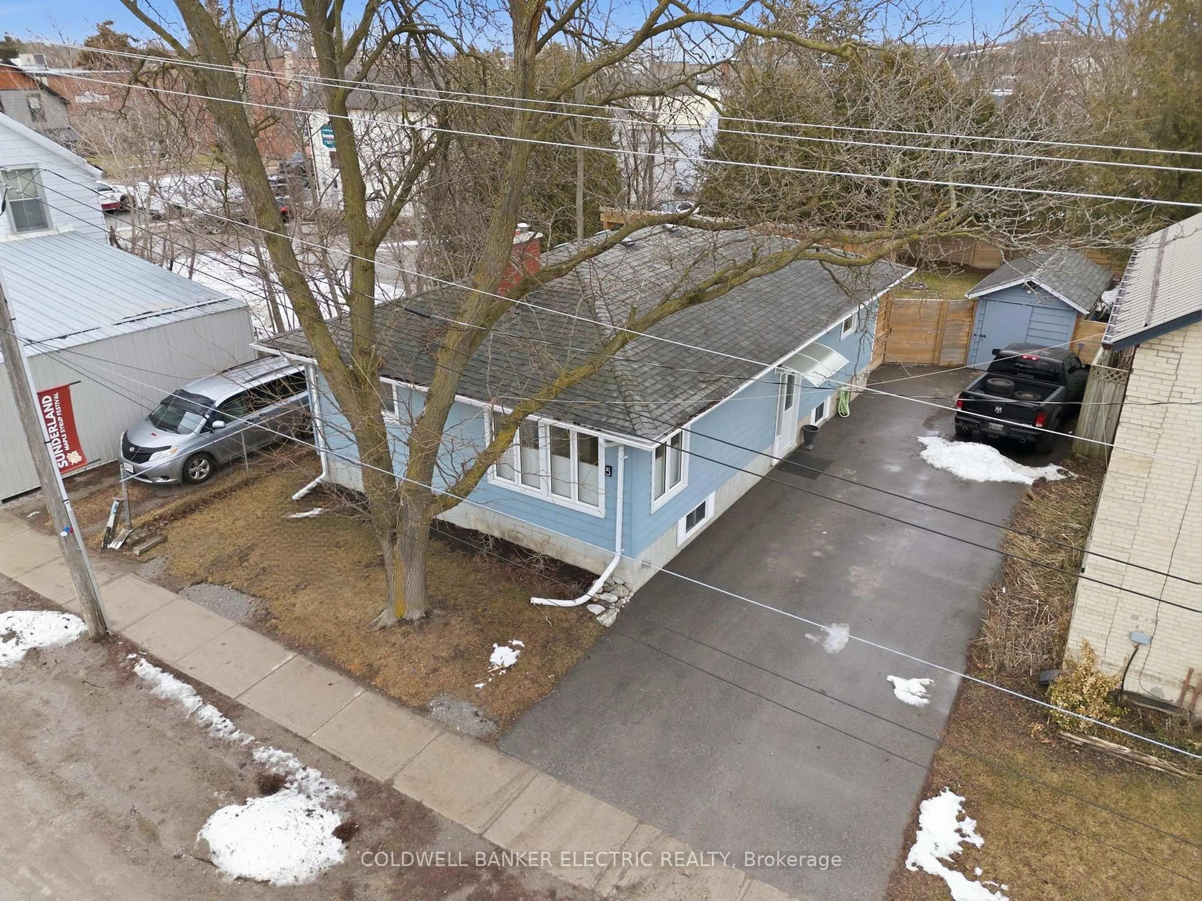 A pic from outside/outdoor area/front of a property/back of a property/a pic from drone, street for 5 Church St, Brock Ontario L0C 1H0