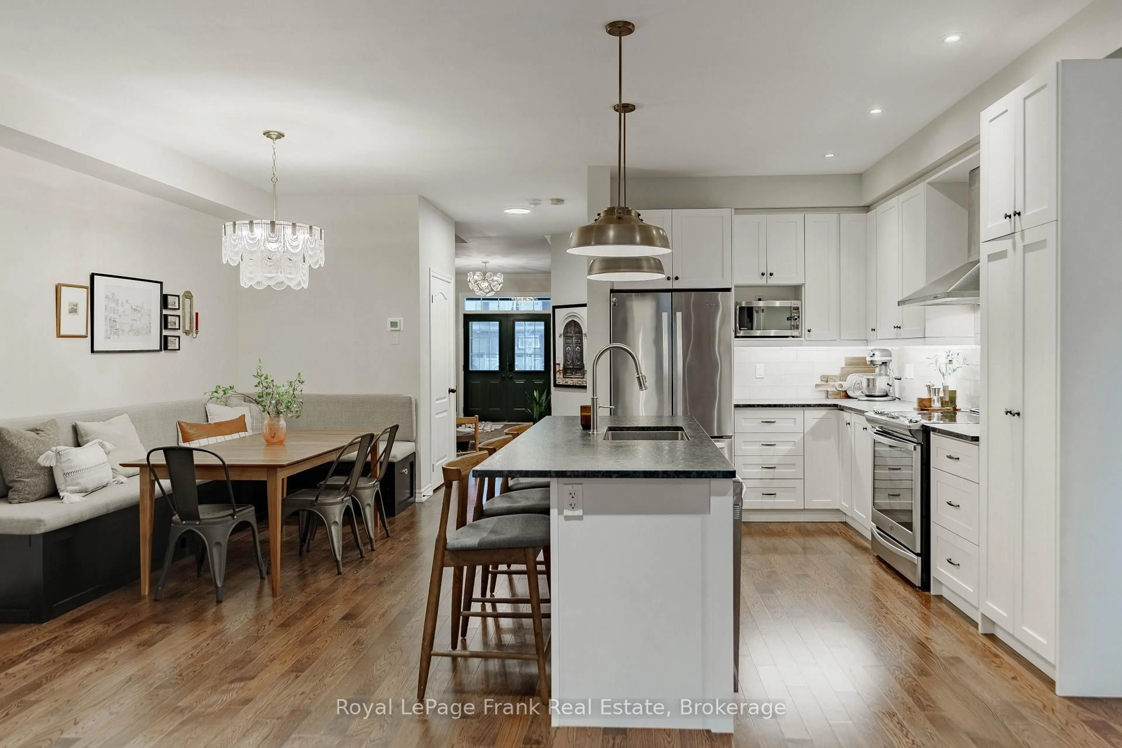 Open concept kitchen, unknown for 9 Michael Cummings Crt, Uxbridge Ontario L9P 0E6