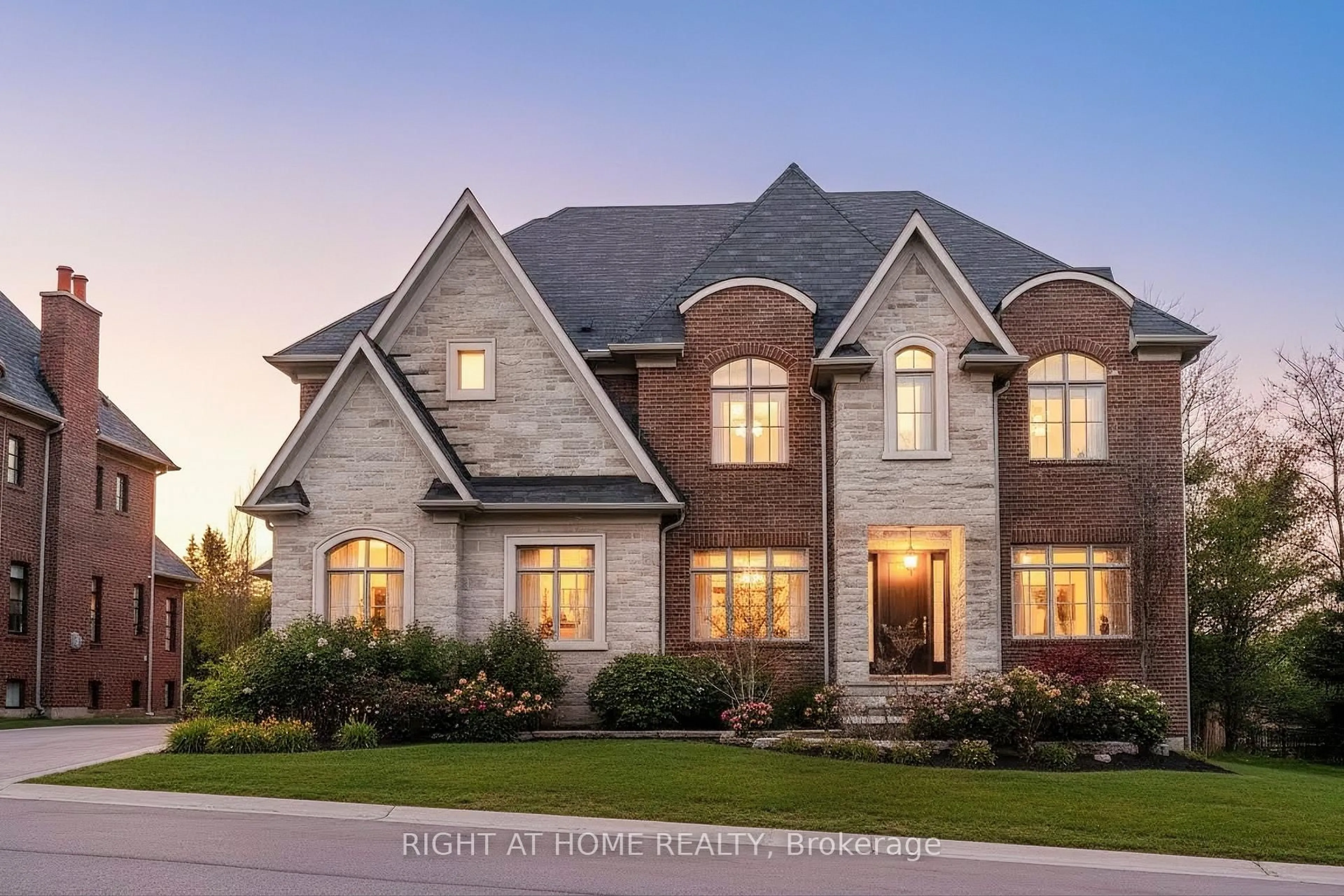 Home with brick exterior material, street for 15 Davina Circ, Aurora Ontario L4G 0M2