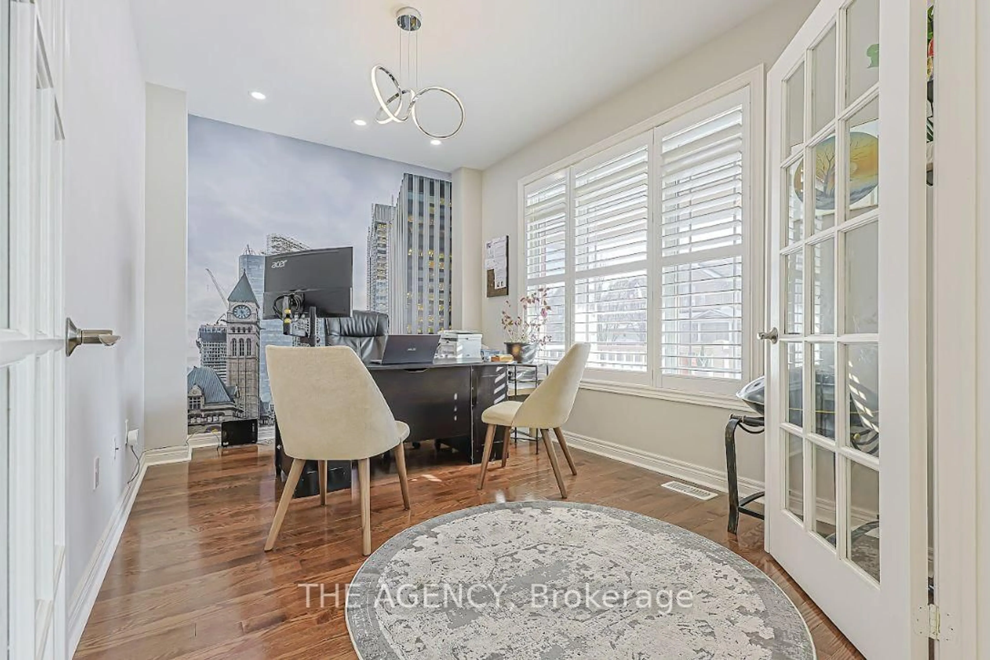 Dining room, wood/laminate floor for 48 Tonner Cres, Aurora Ontario L4G 0G6