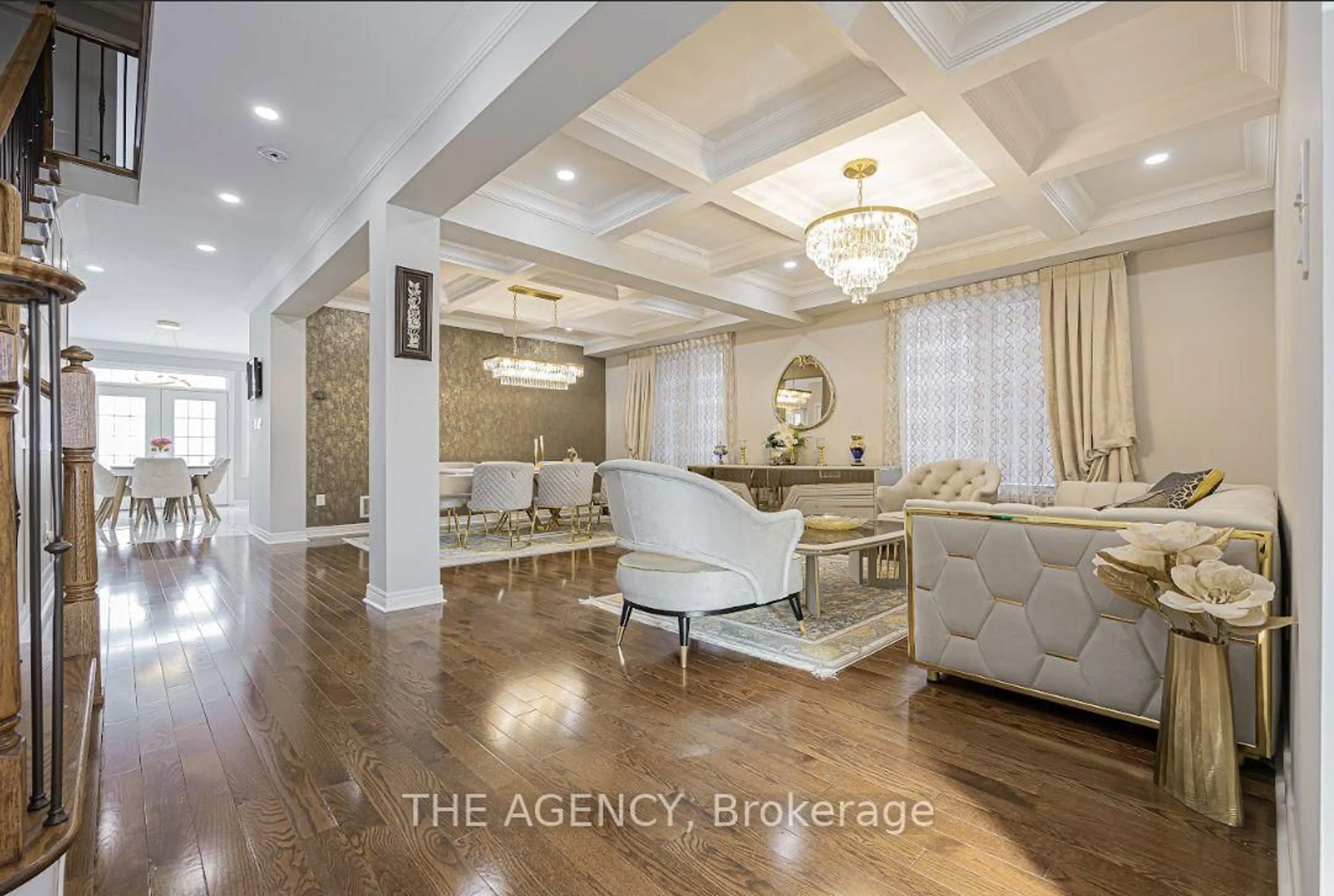 Unknown for 48 Tonner Cres, Aurora Ontario L4G 0G6