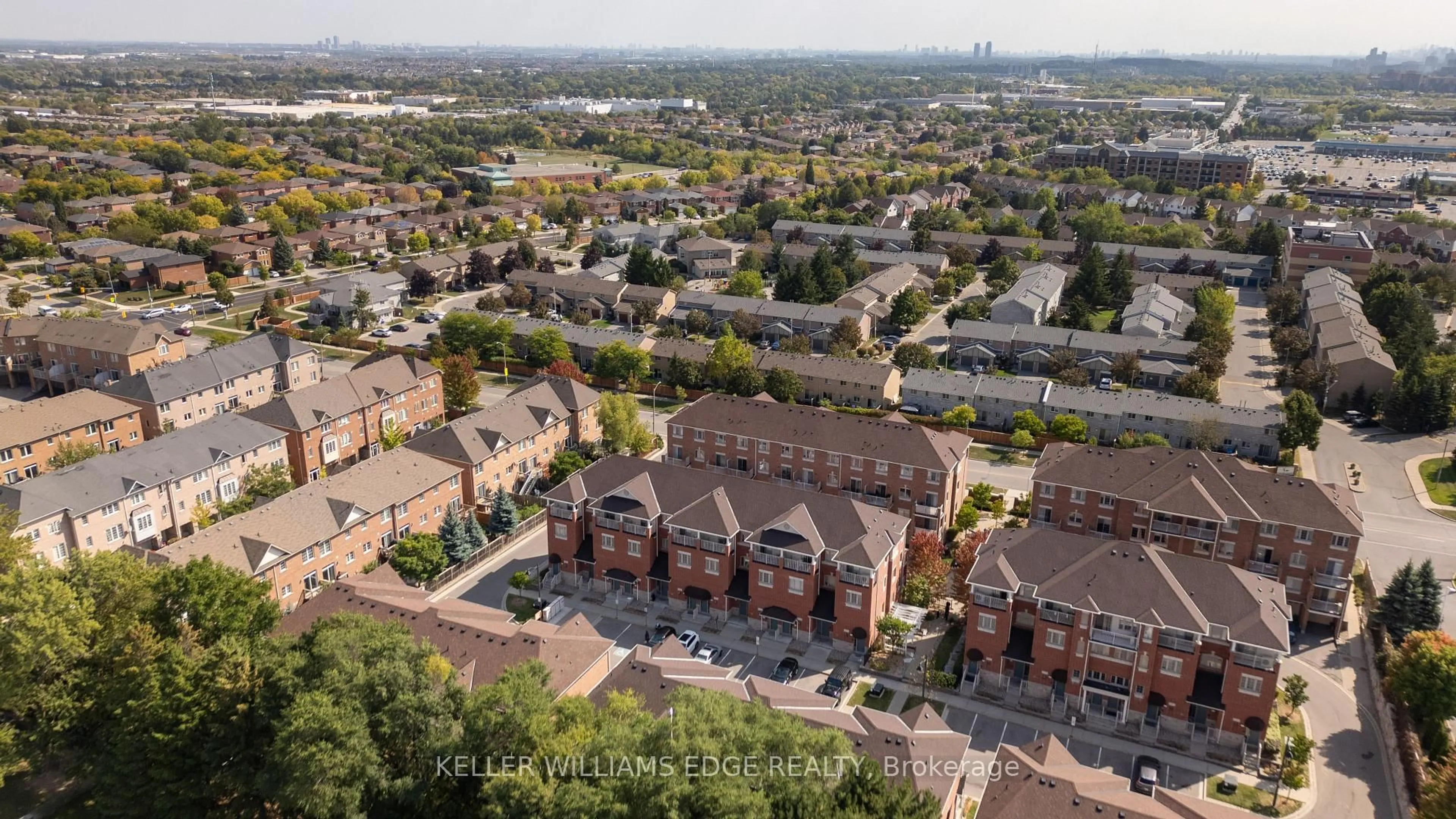 A pic from outside/outdoor area/front of a property/back of a property/a pic from drone, city buildings view from balcony for 43 Ormerod Lane, Richmond Hill Ontario L4S 0G3