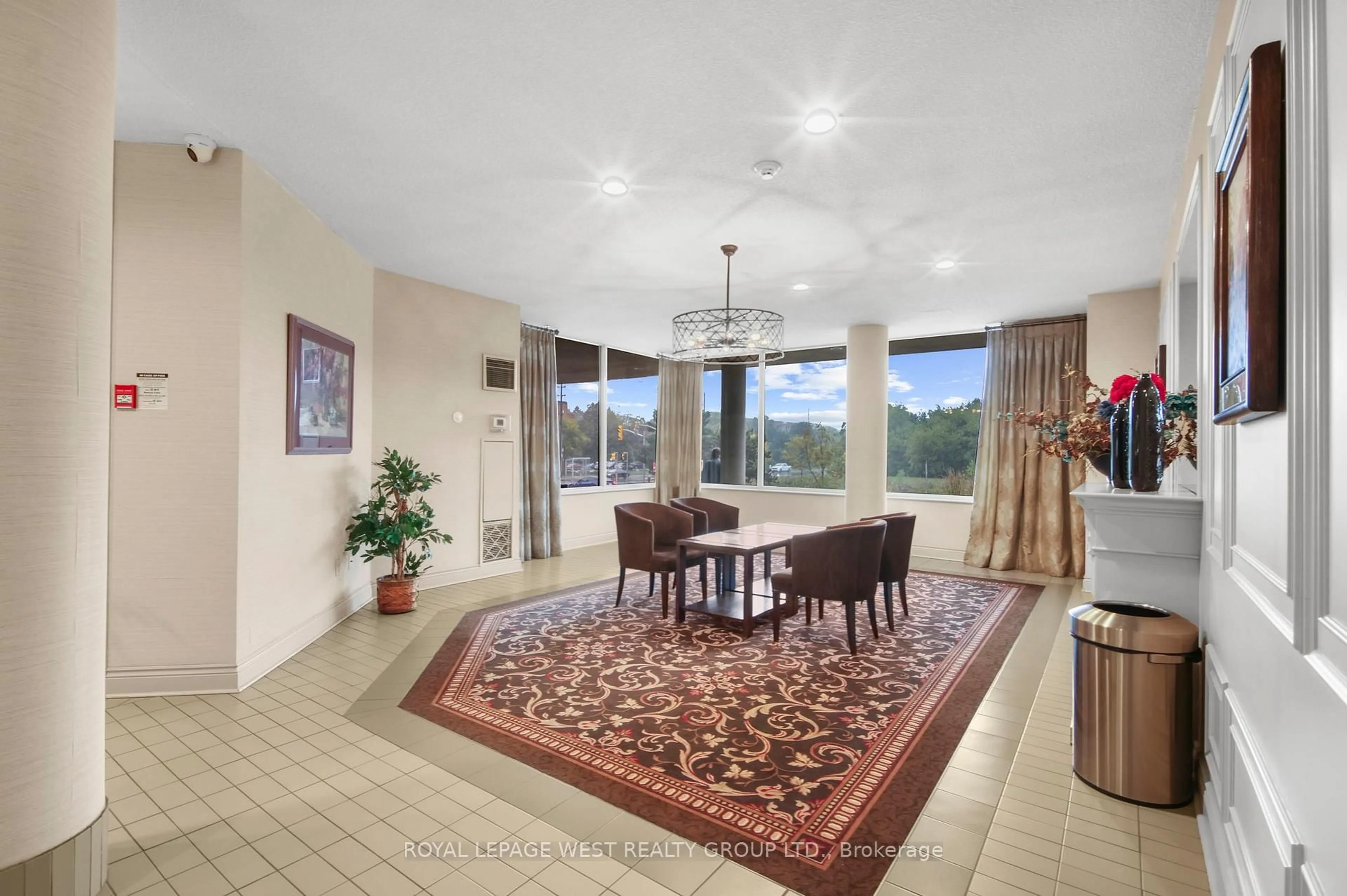 Dining room, unknown for 326 Major Mackenzie Dr #805, Richmond Hill Ontario L4C 8T4