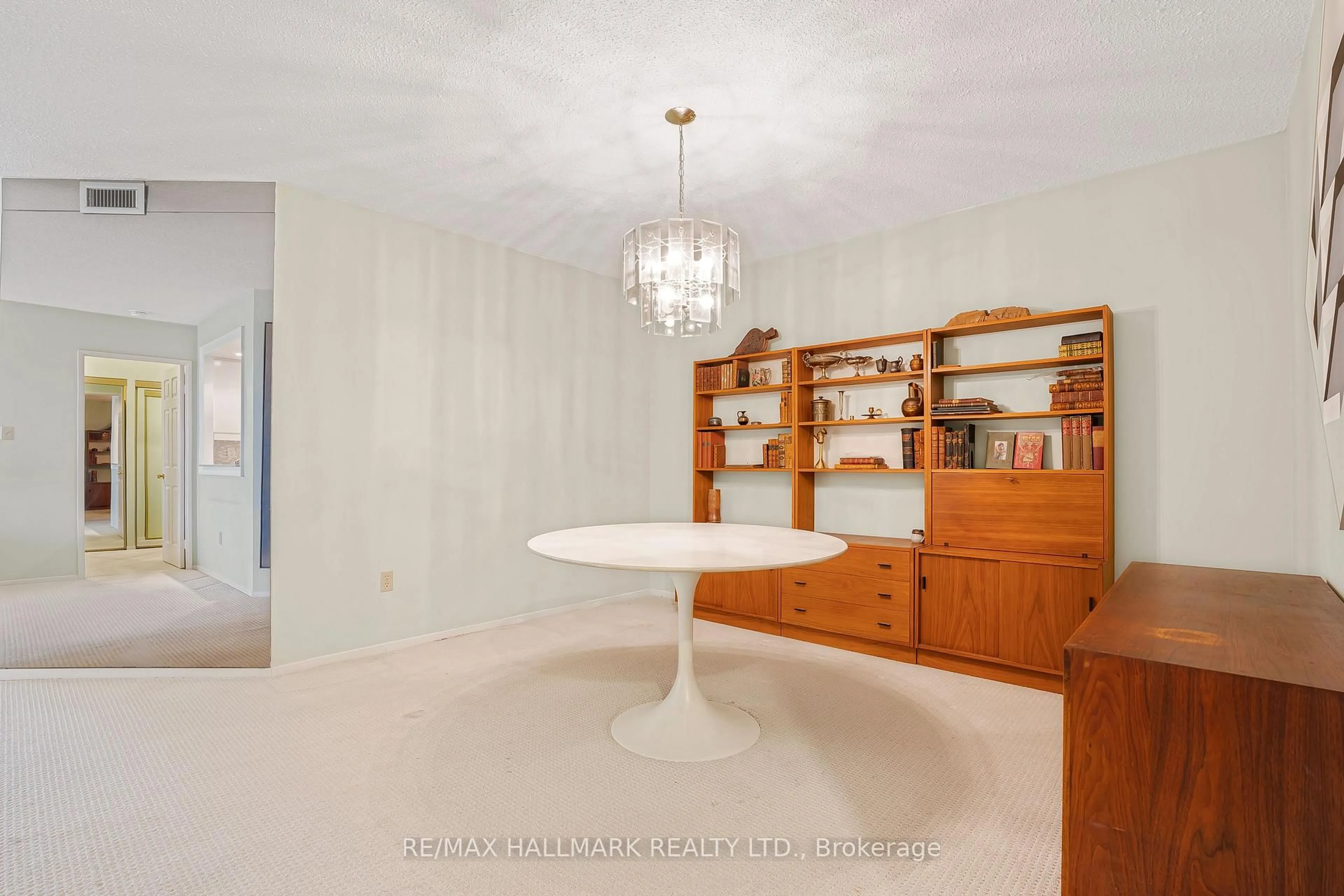 Dining room, unknown for 25 Austin Dr #817, Markham Ontario L3R 8H4