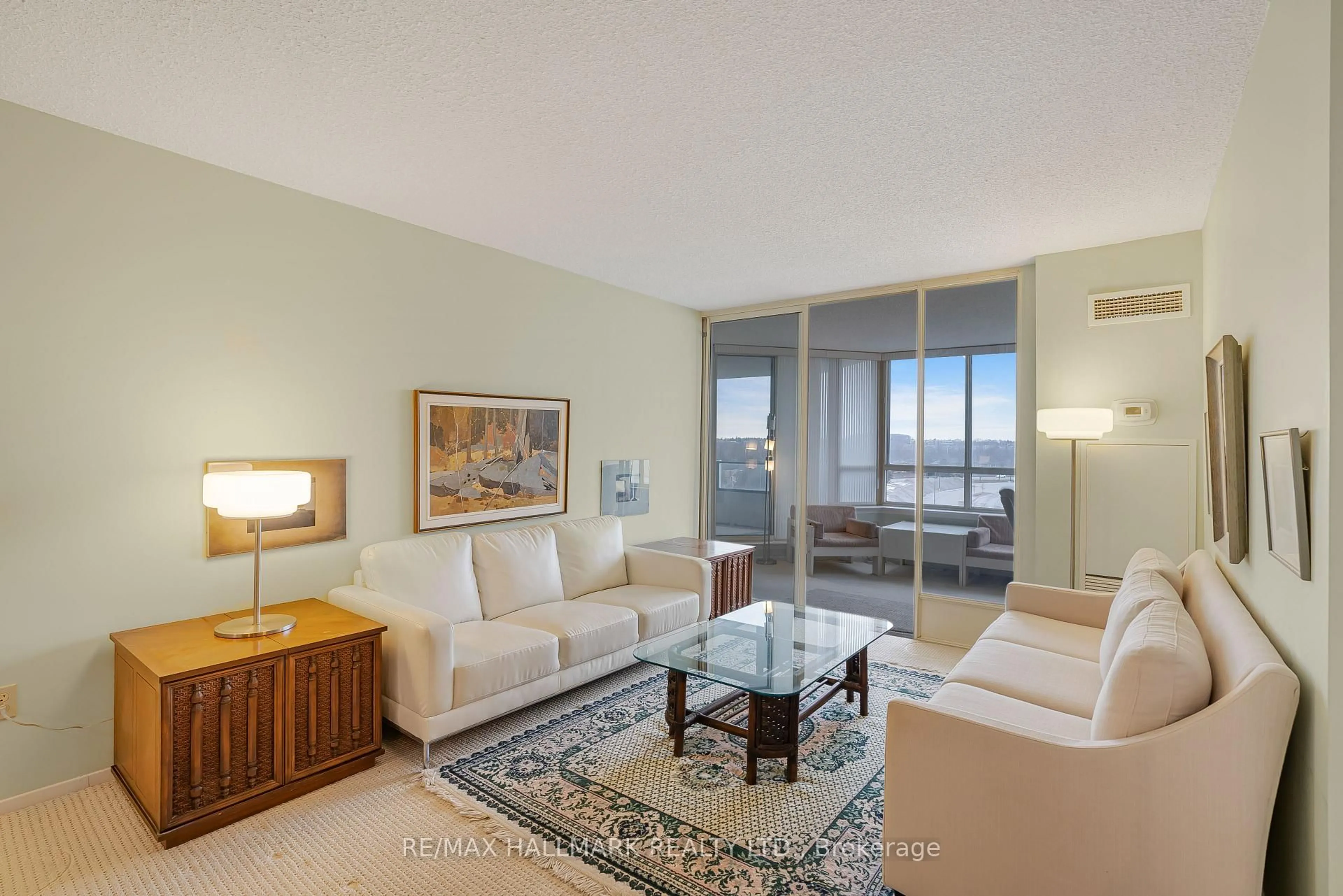 Living room with furniture, unknown for 25 Austin Dr #817, Markham Ontario L3R 8H4