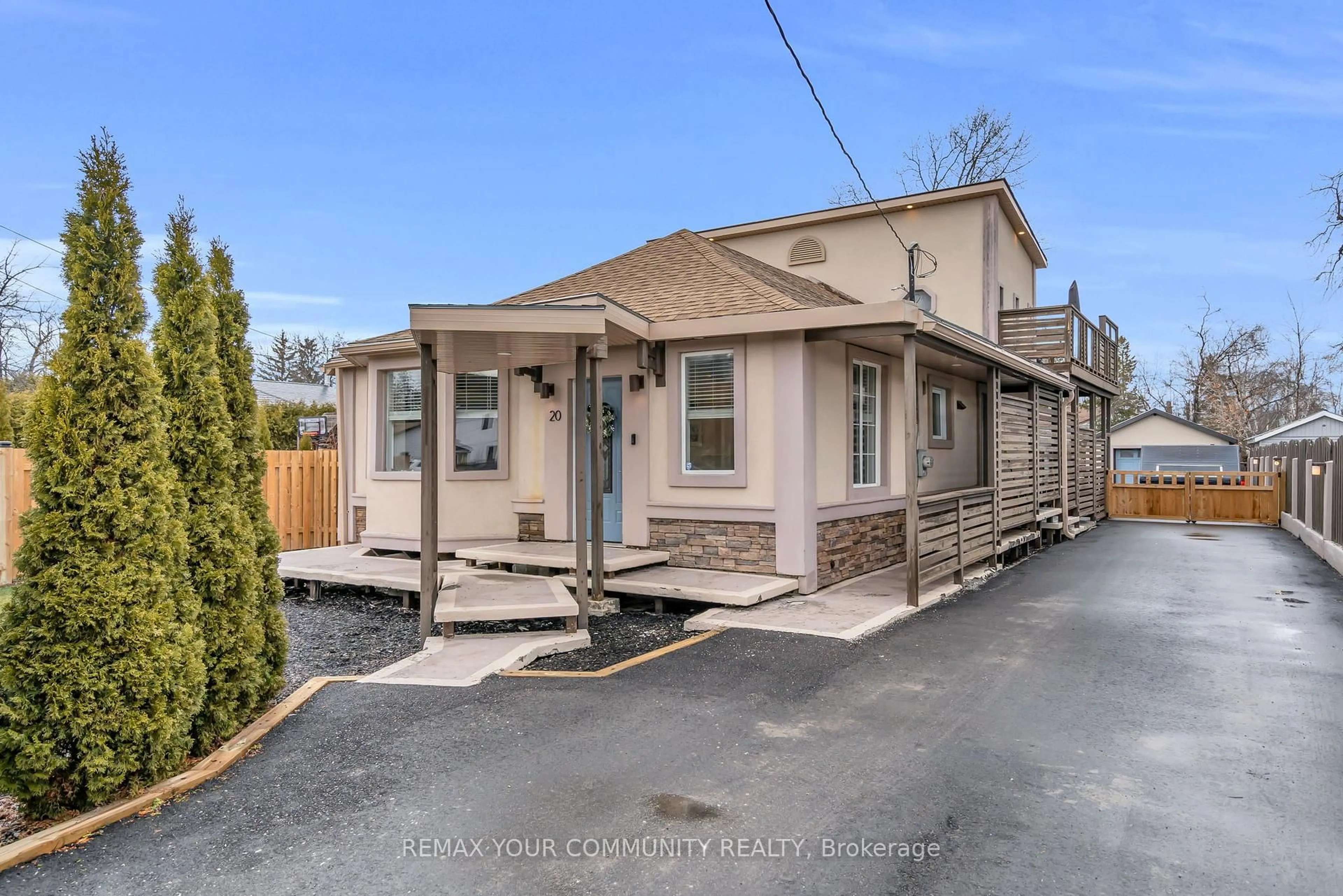 Unknown for 20 Farley Circ, Georgina Ontario L0E 1S0