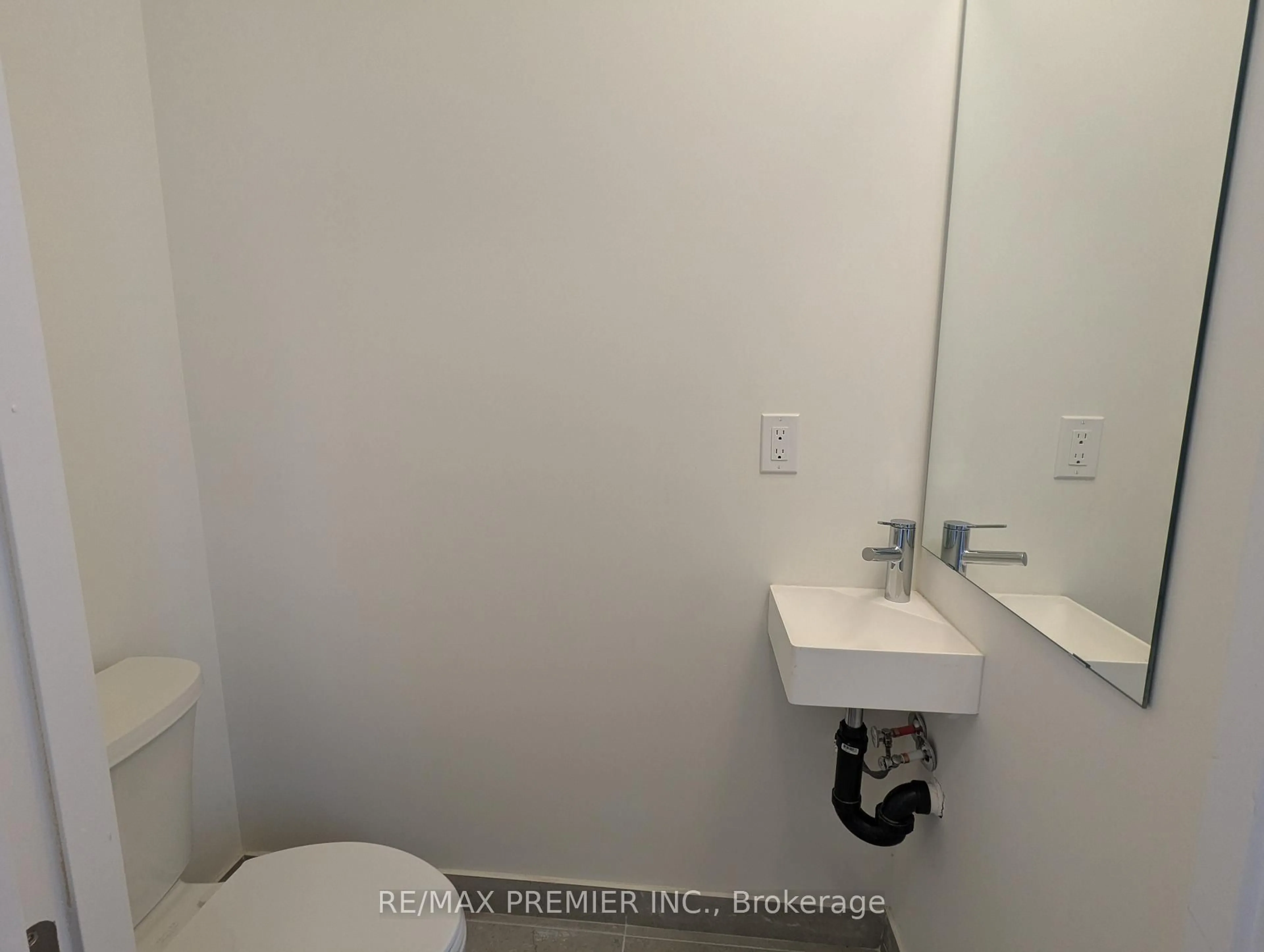 A pic of a room for 9 Steckley House Lane #513, Richmond Hill Ontario L4S 0N1