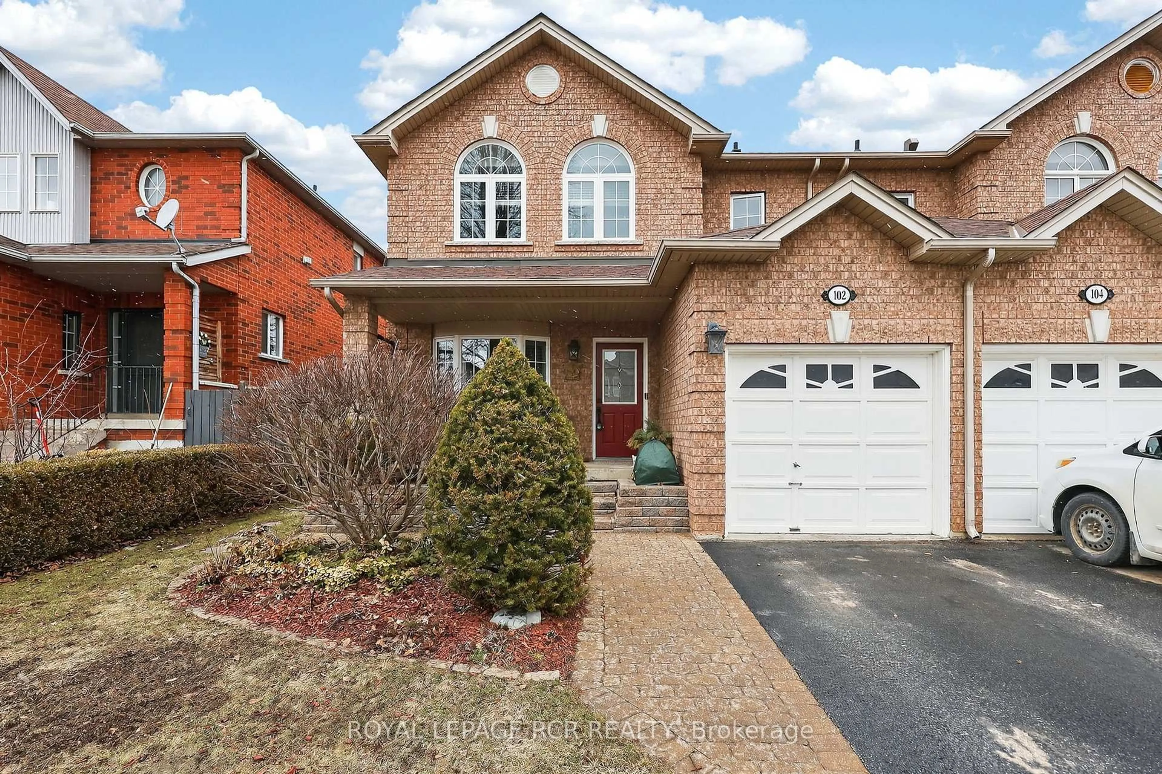 Home with brick exterior material, street for 102 Henderson Cres, New Tecumseth Ontario L9R 1Y5