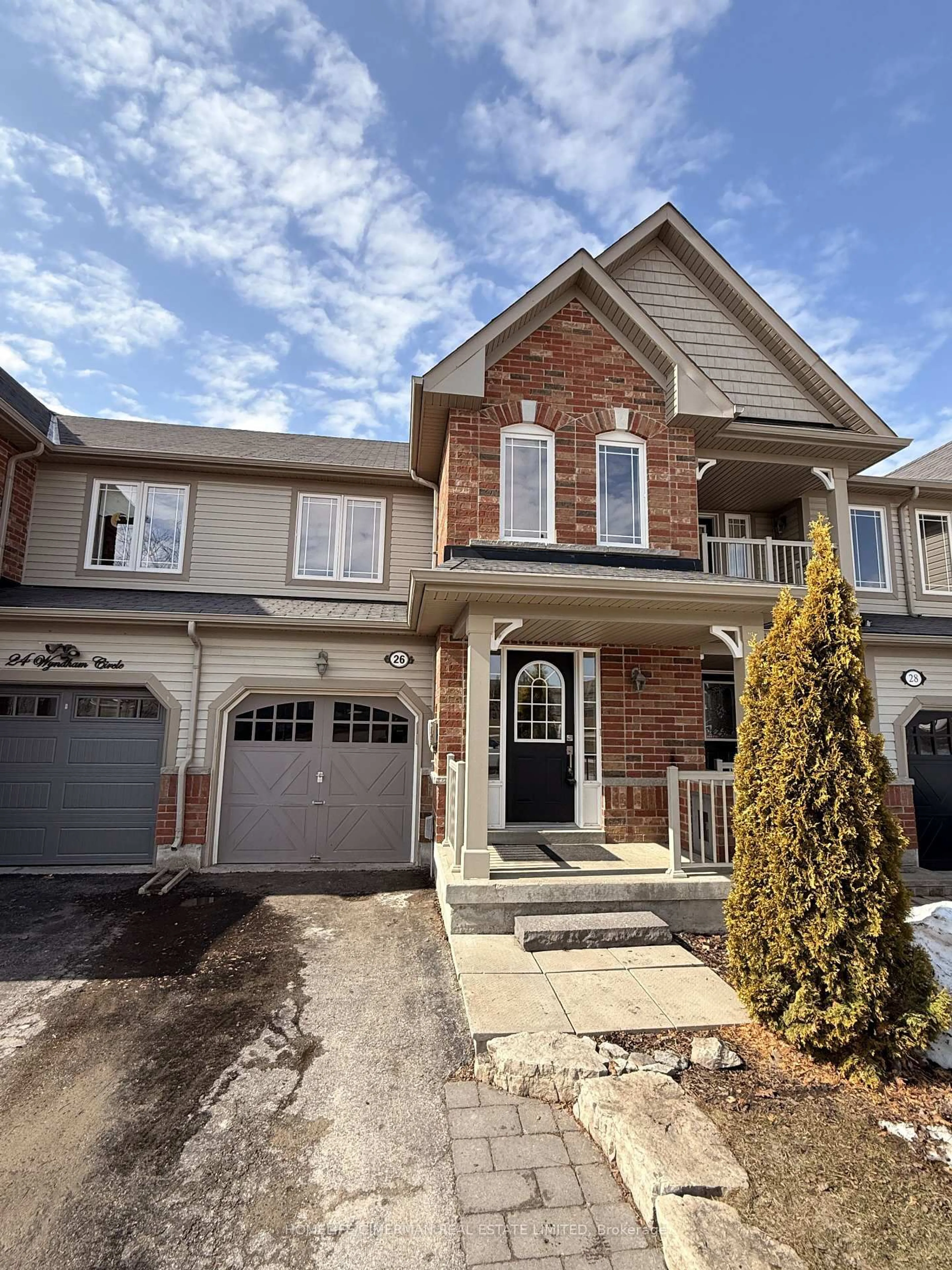 Home with brick exterior material, street for 26 Wyndham Circ, Georgina Ontario L0E 1R0