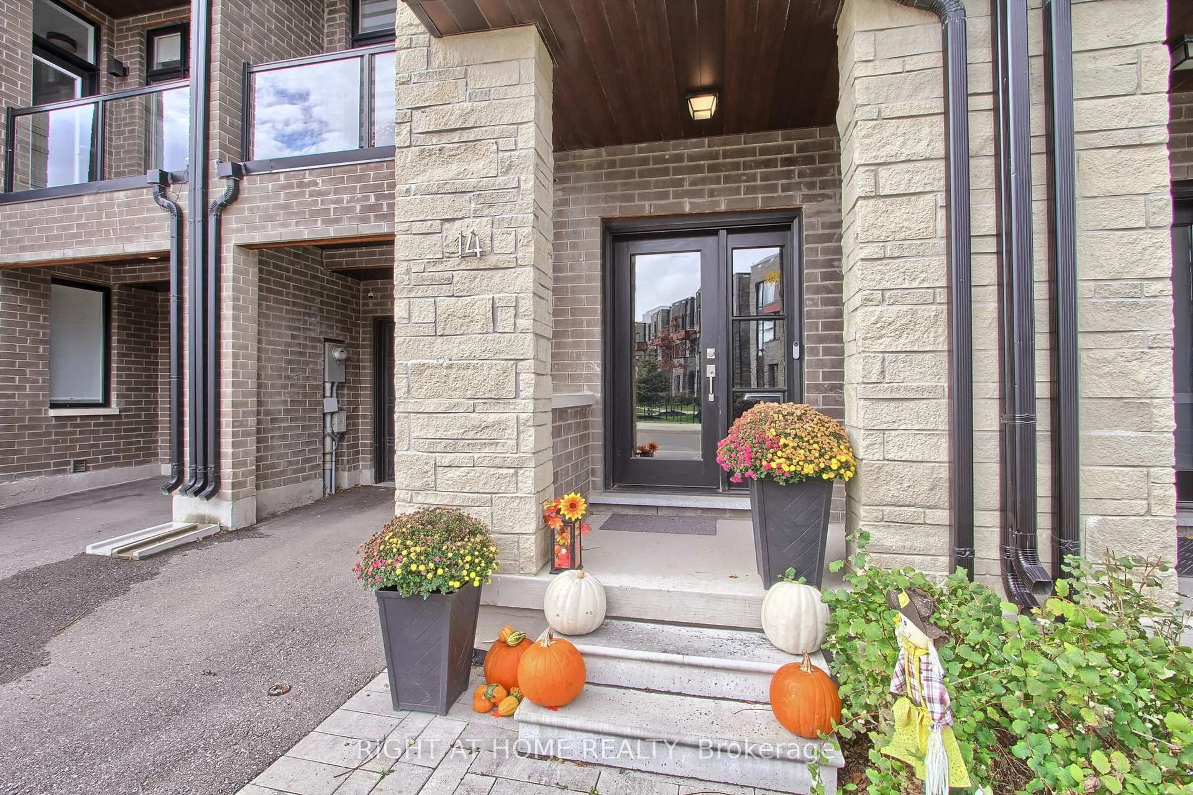 Unknown for 14 Pageant Ave, Vaughan Ontario L4H 4R3