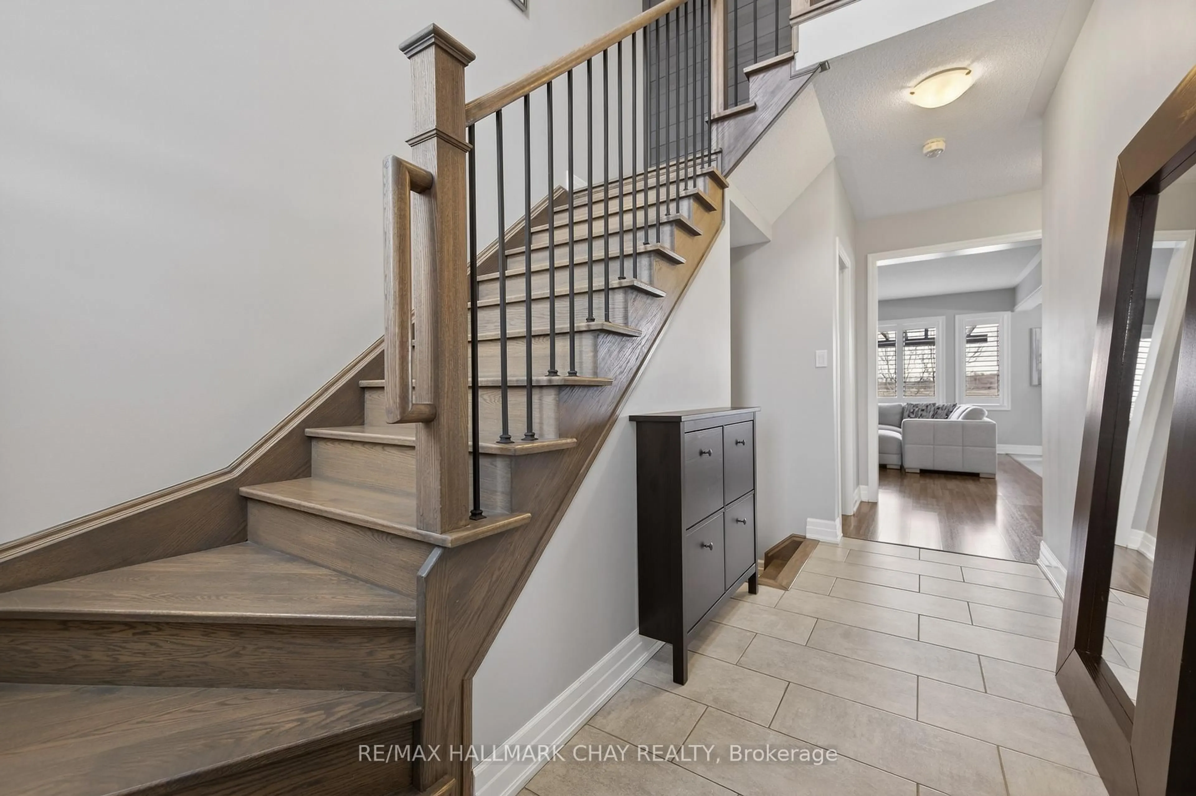 Unknown for 25 Wagner Cres, Essa Ontario L0M 1B6